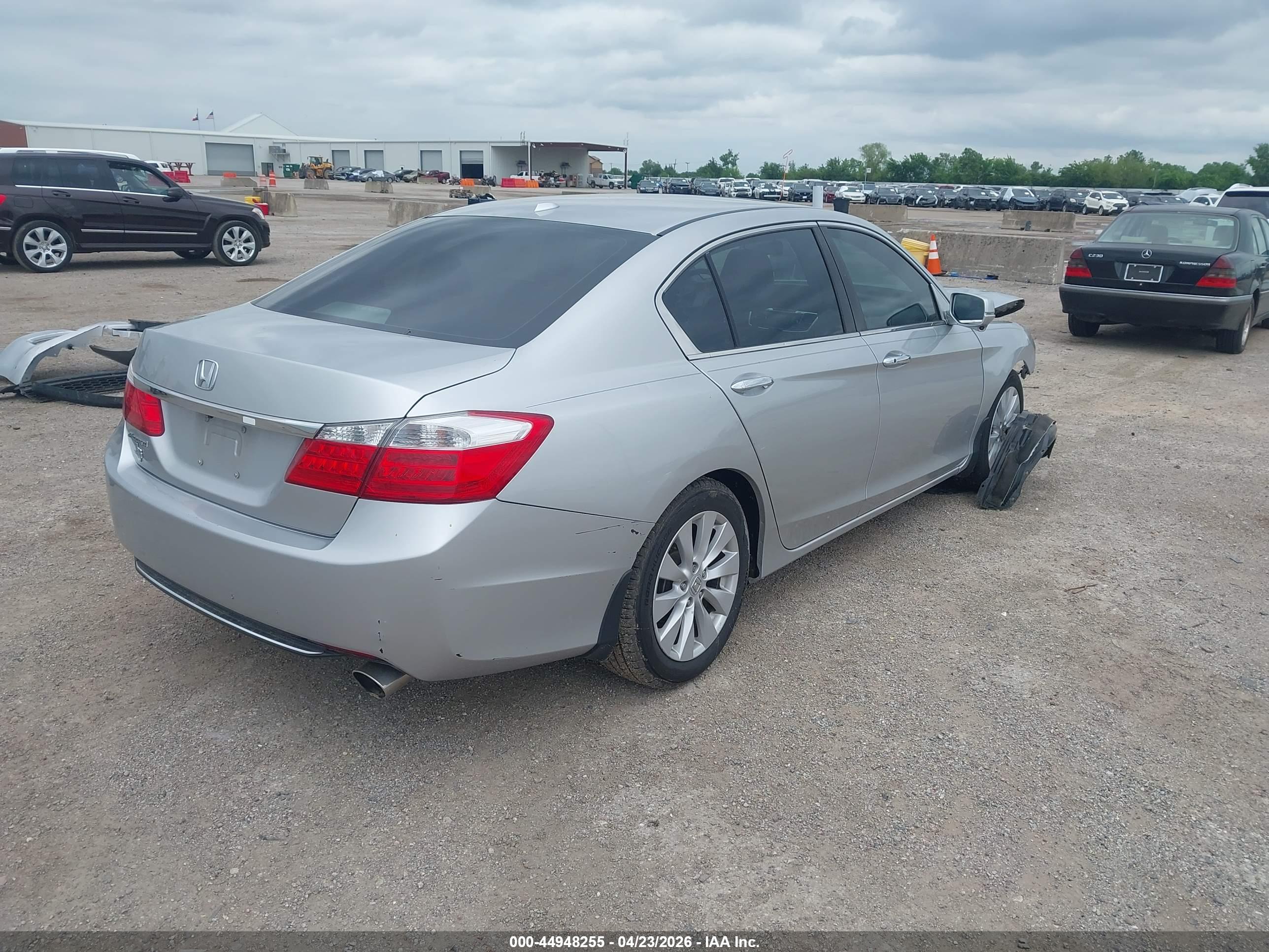 HONDA ACCORD image 4