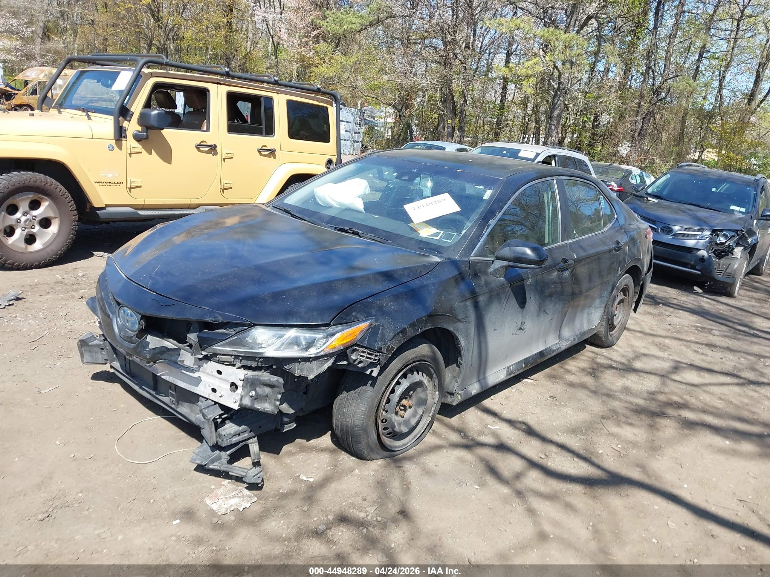 TOYOTA CAMRY image 2