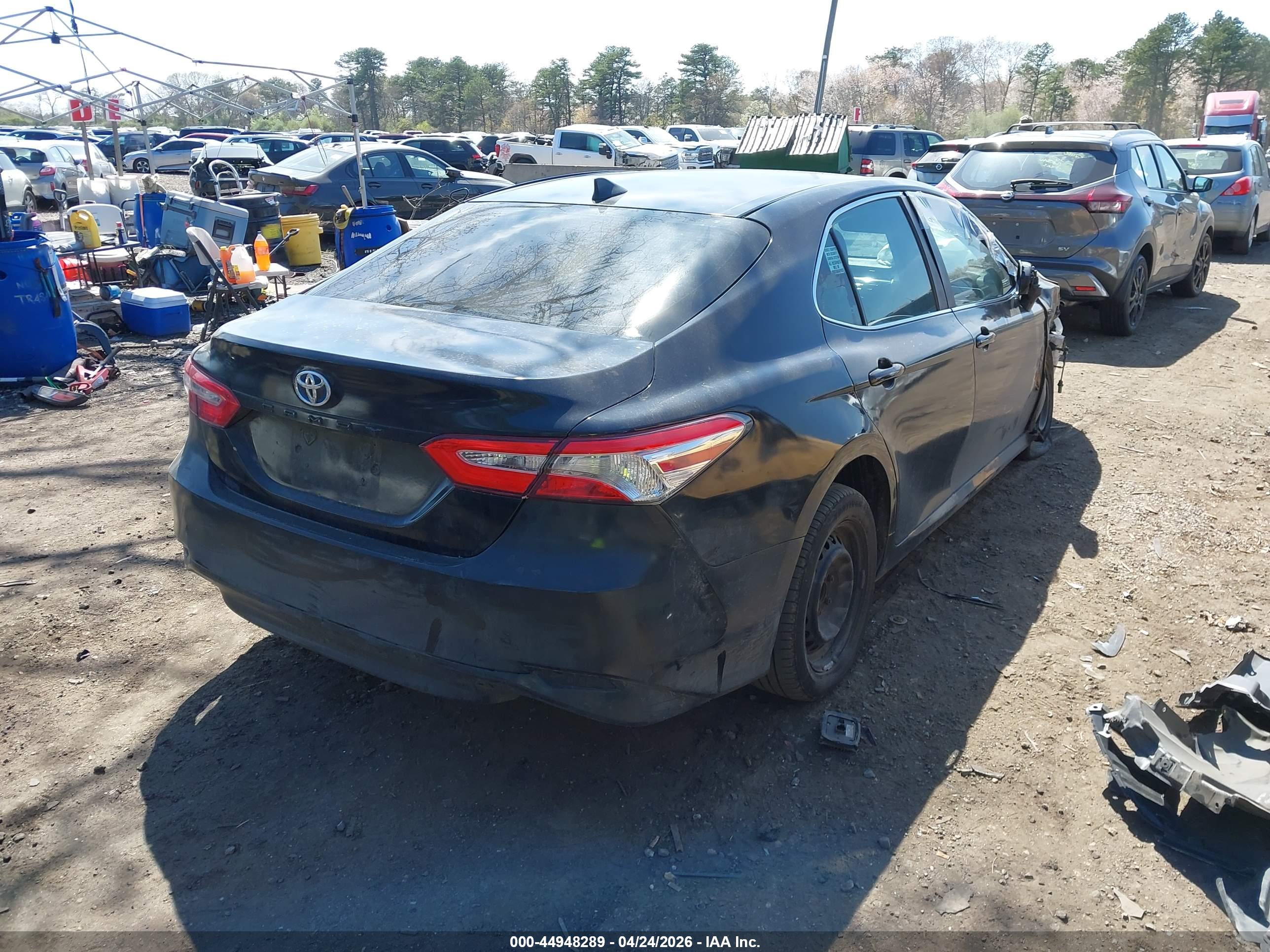 TOYOTA CAMRY image 4