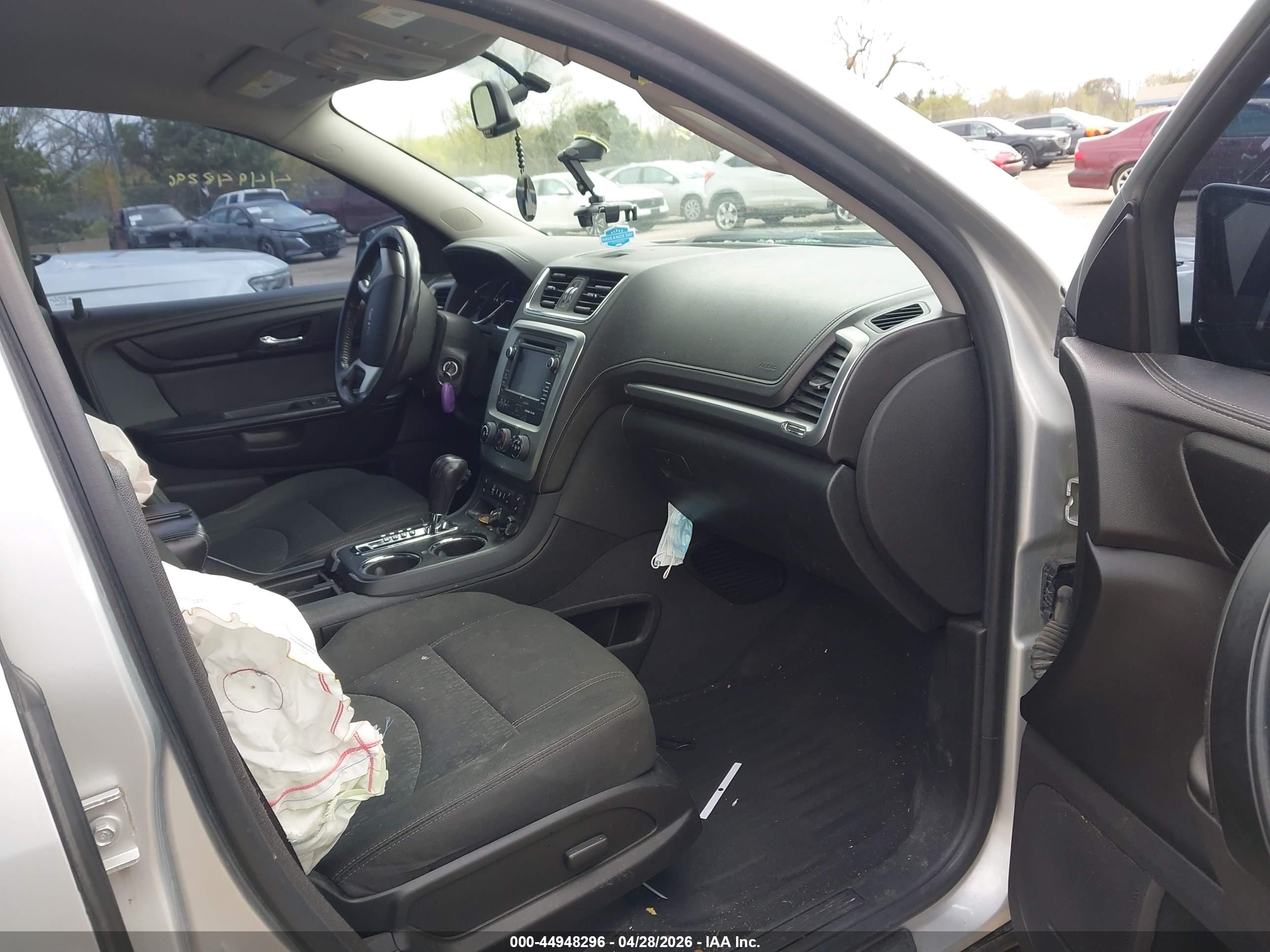 GMC ACADIA image 5