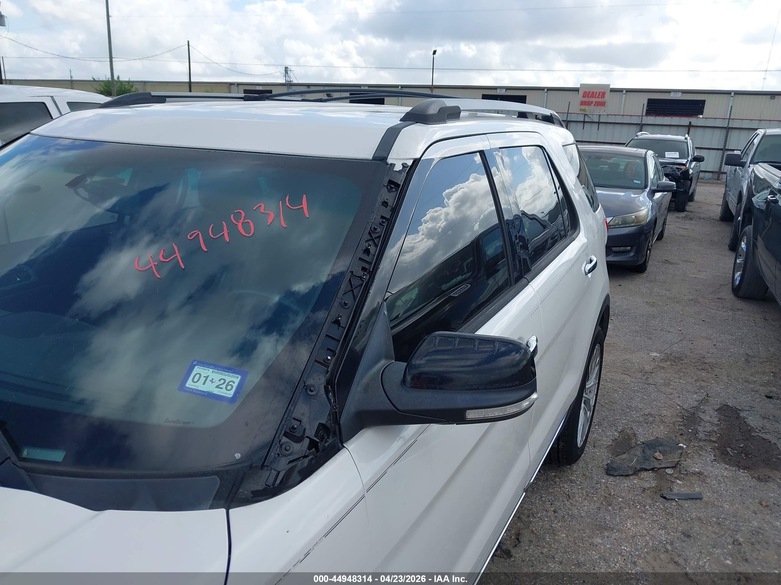 FORD EXPLORER image 6