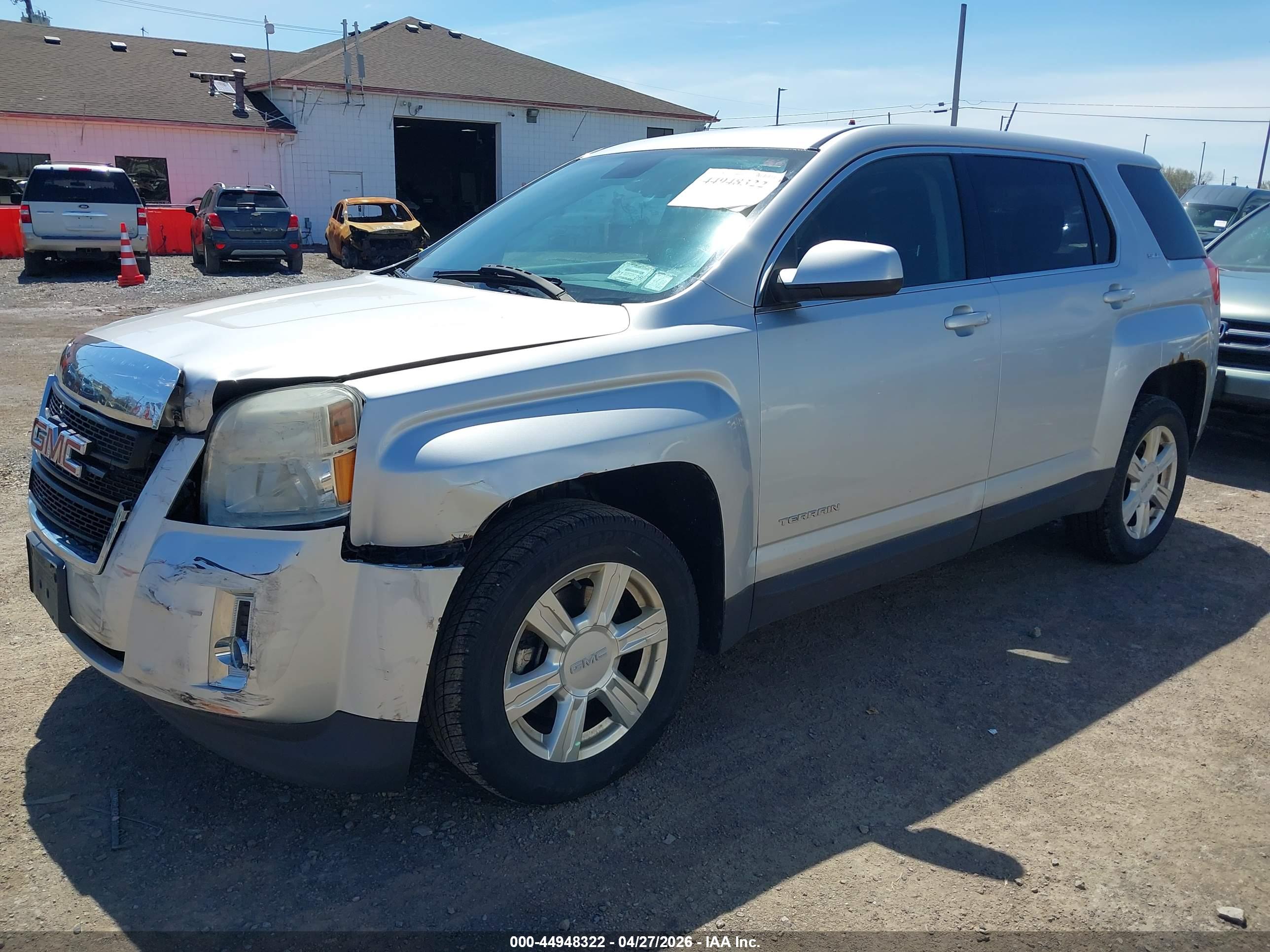 GMC TERRAIN image 2