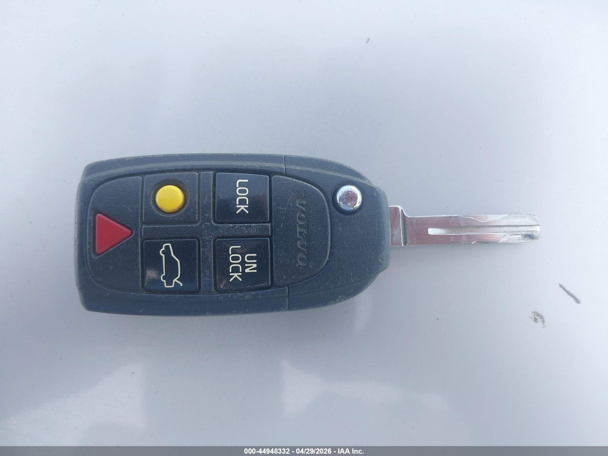 VOLVO XC90 image 11