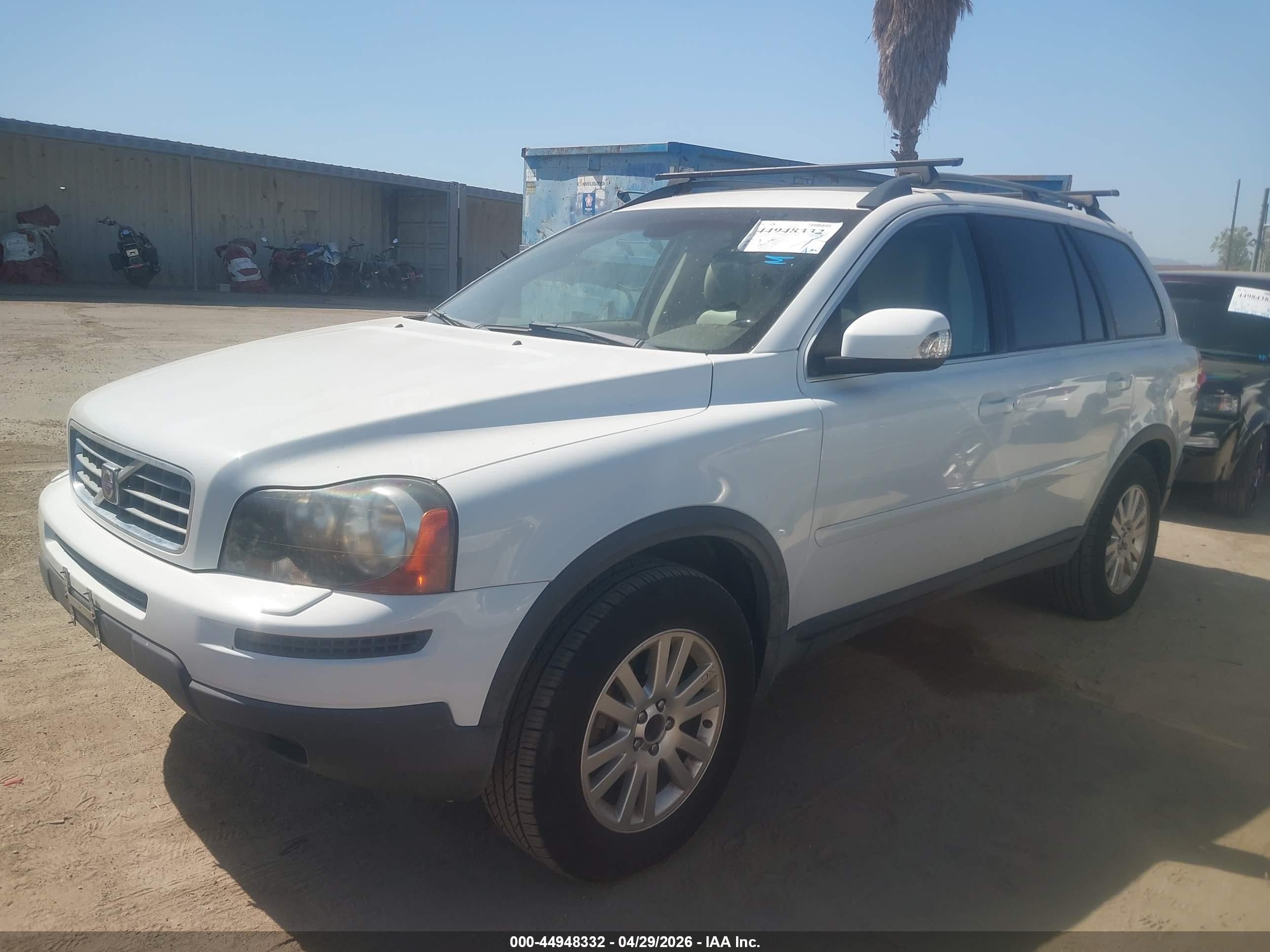 VOLVO XC90 image 2