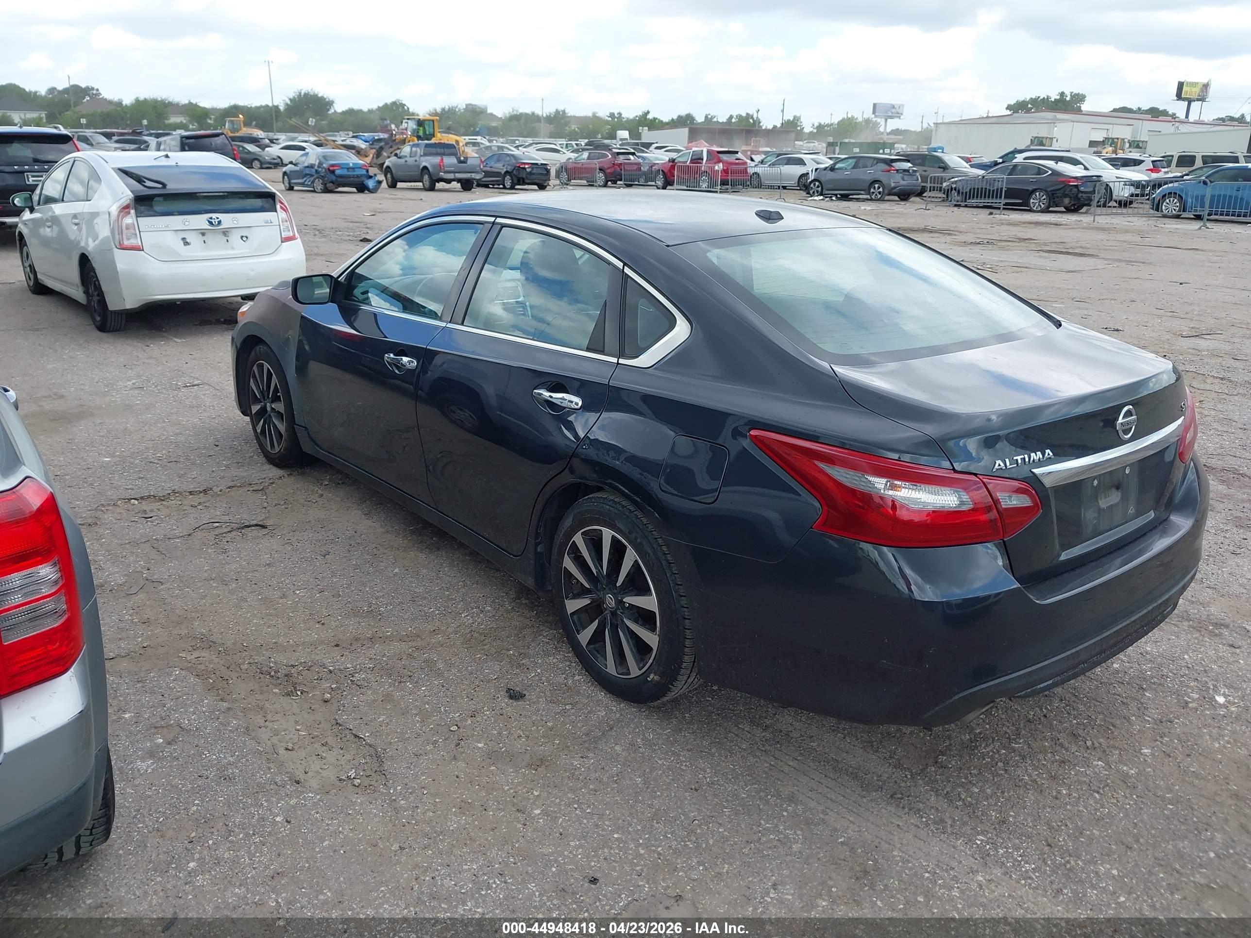 NISSAN ALTIMA image 3