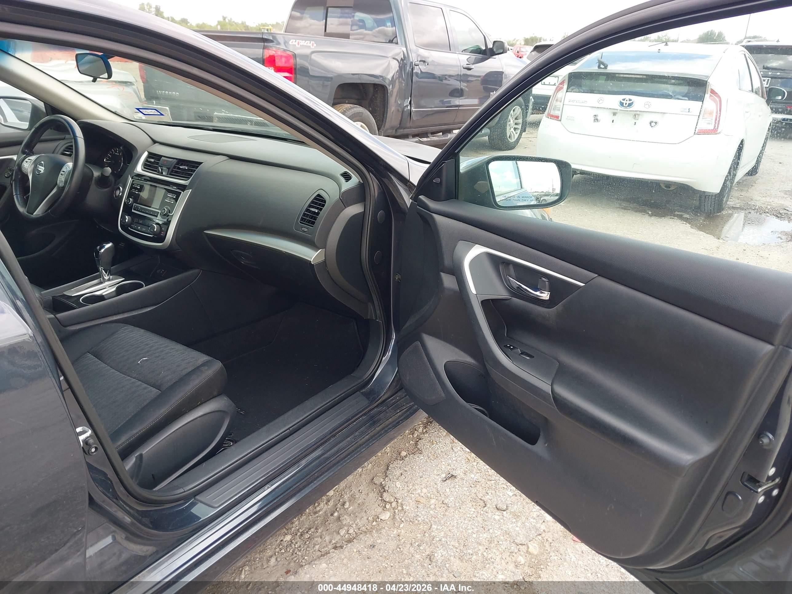 NISSAN ALTIMA image 5