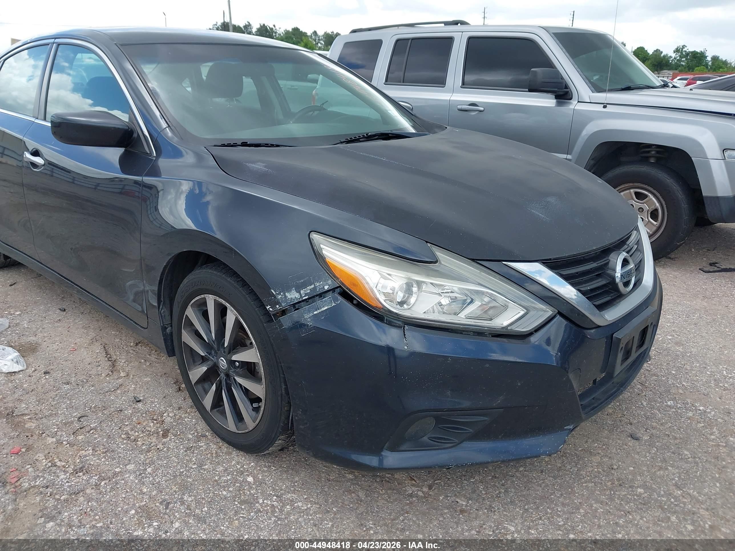 NISSAN ALTIMA image 6