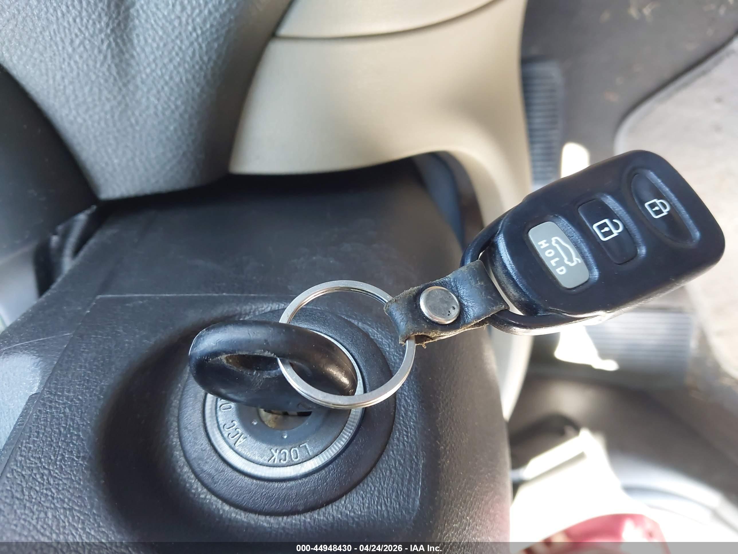 HYUNDAI ELANTRA image 11