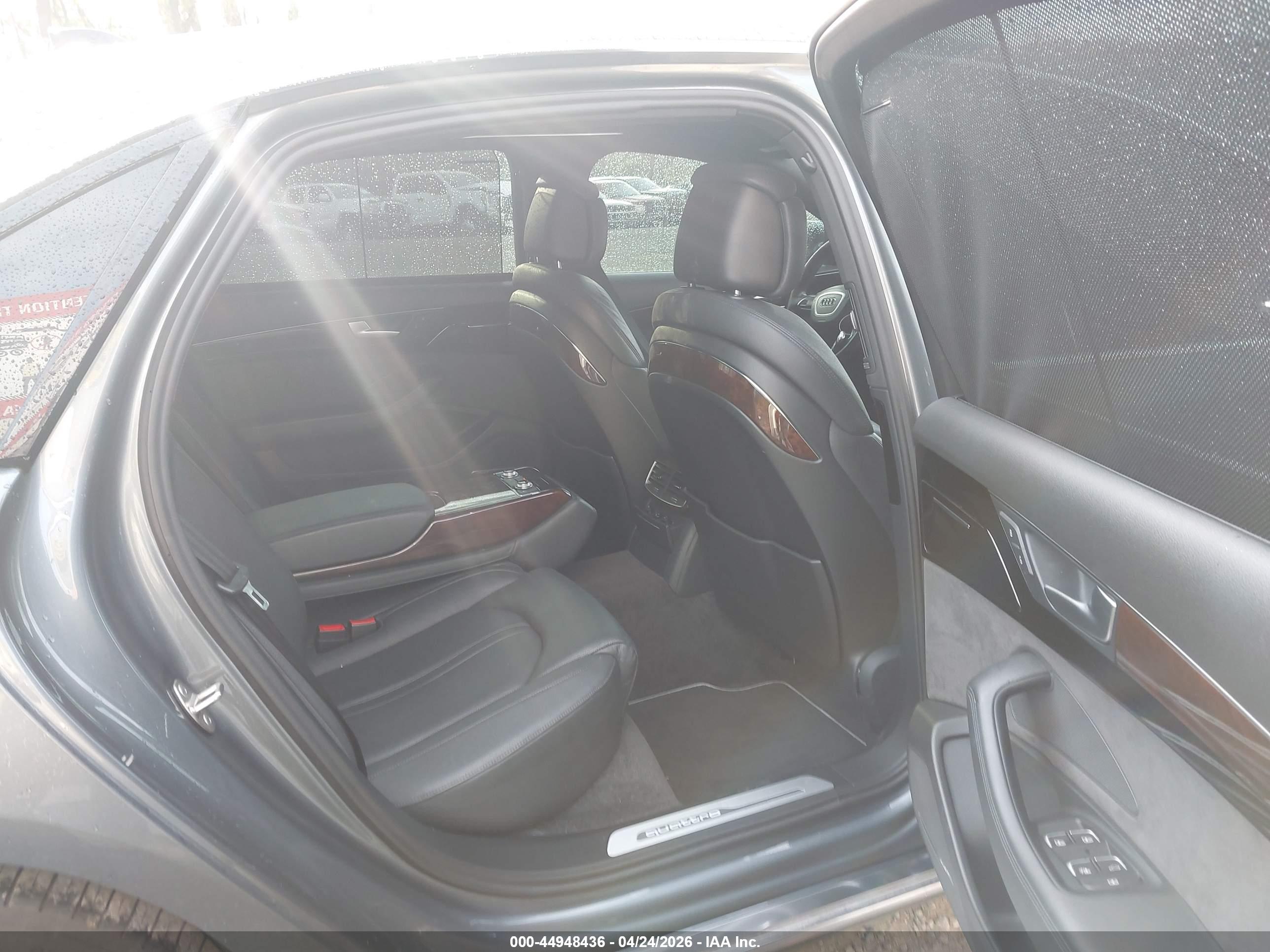 AUDI A8 image 8