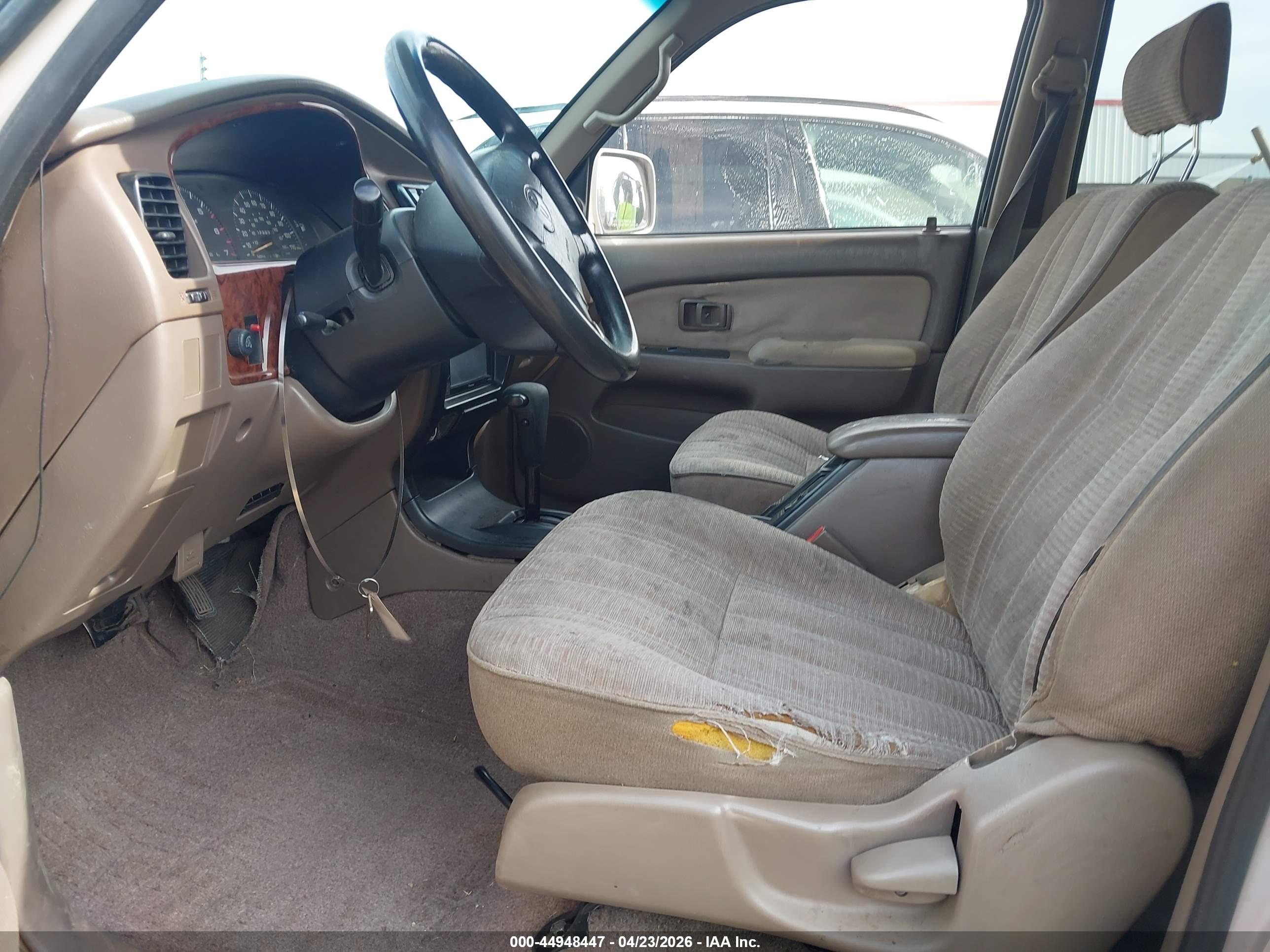 TOYOTA 4RUNNER image 5