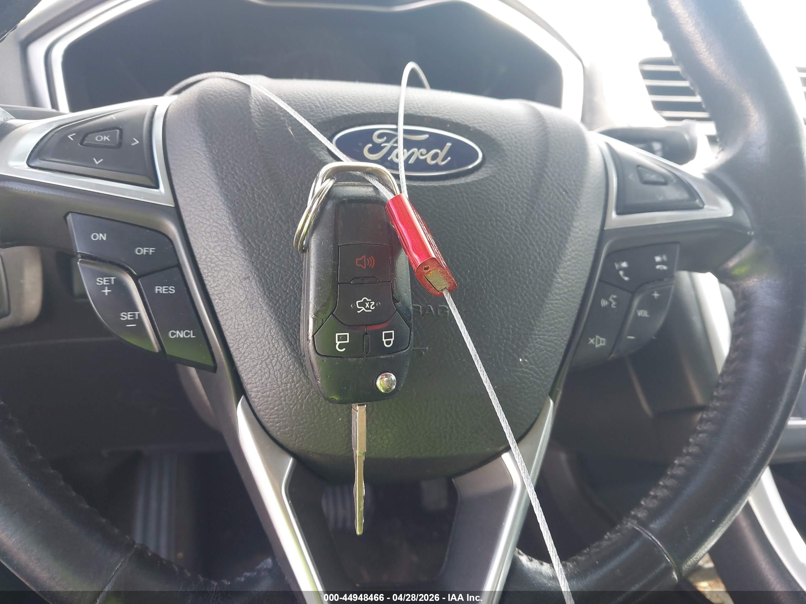 FORD FUSION image 11