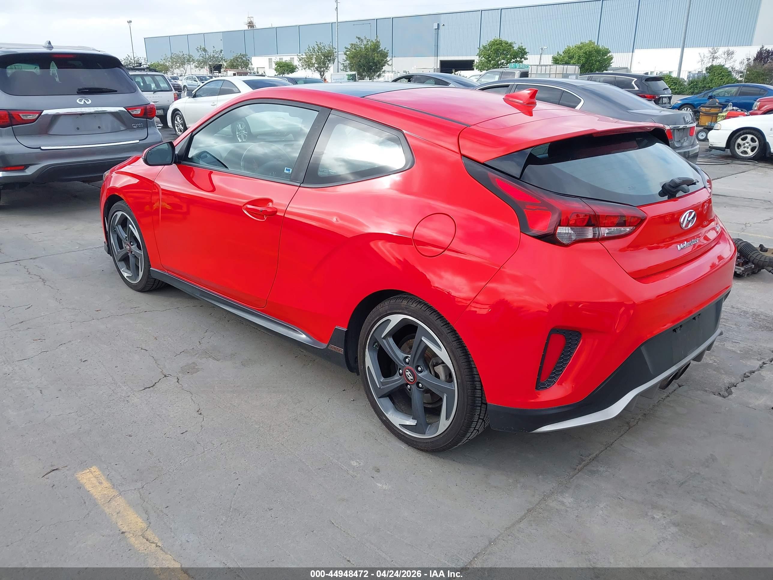 HYUNDAI VELOSTER image 3