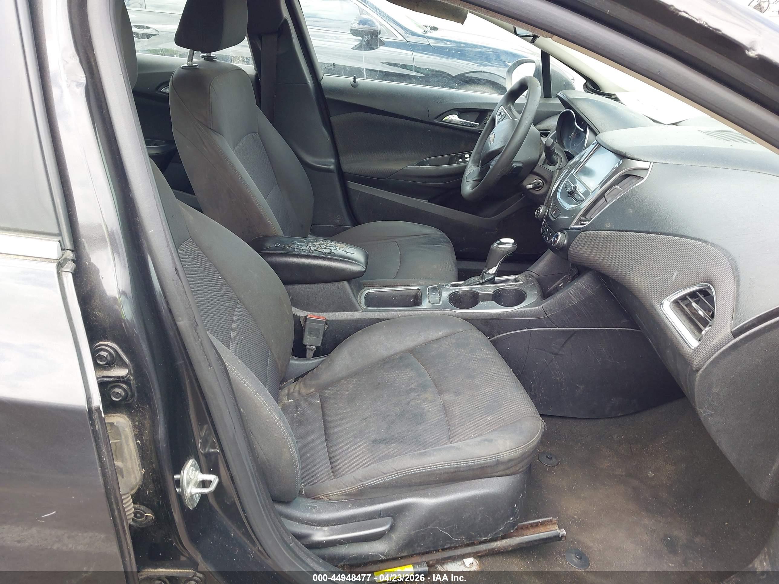CHEVROLET CRUZE image 5