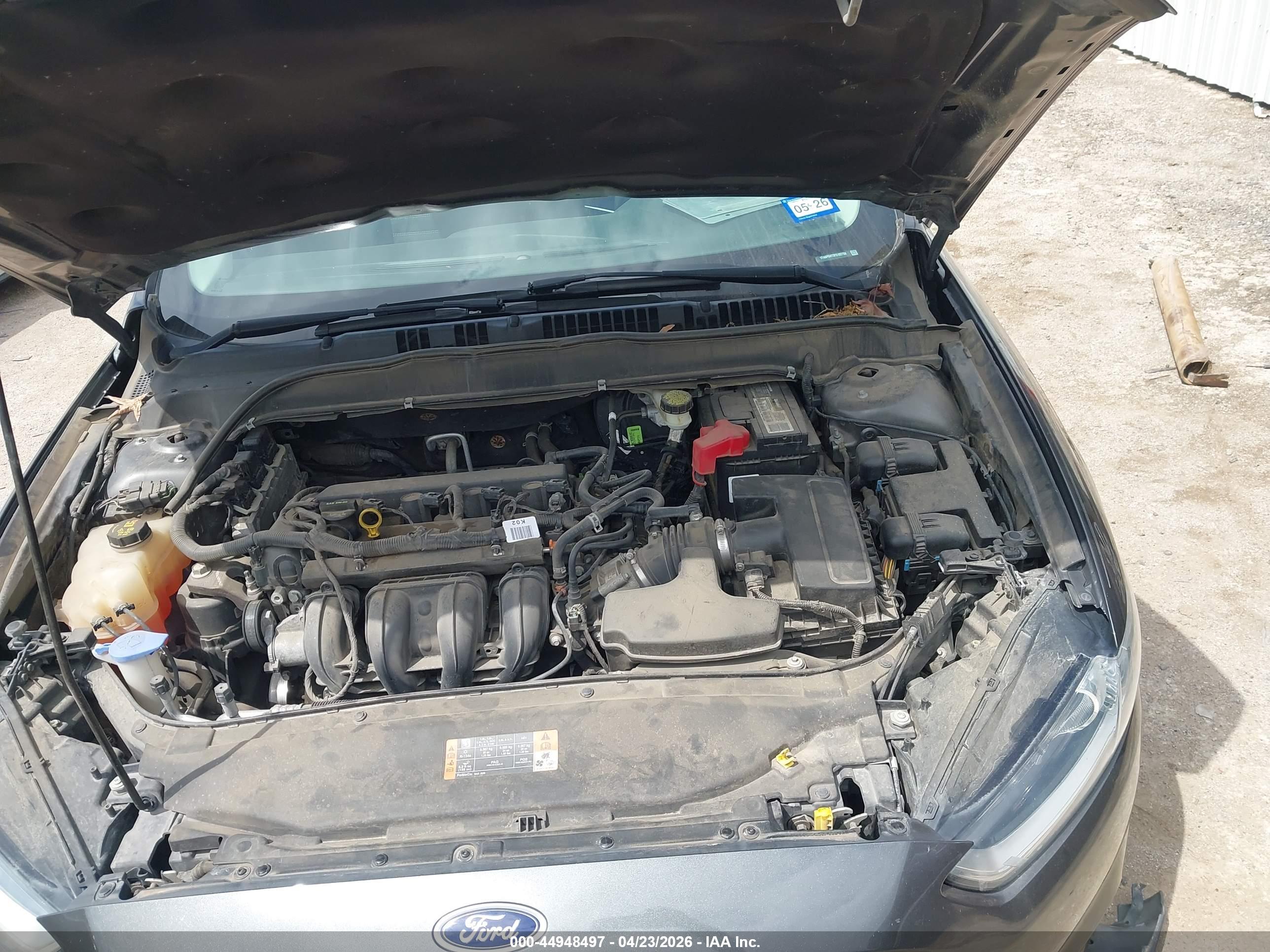 FORD FUSION image 10