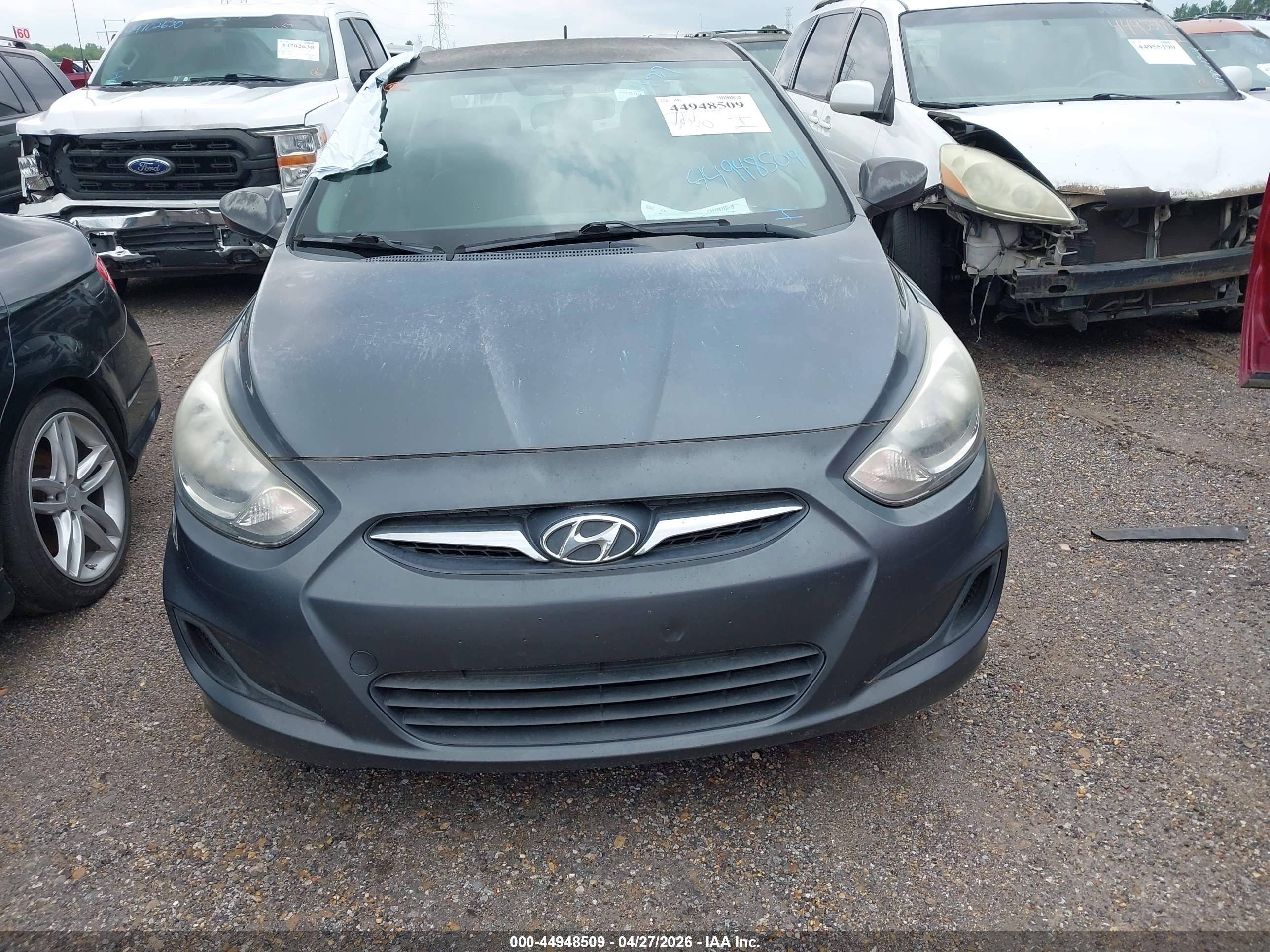 HYUNDAI ACCENT image 6
