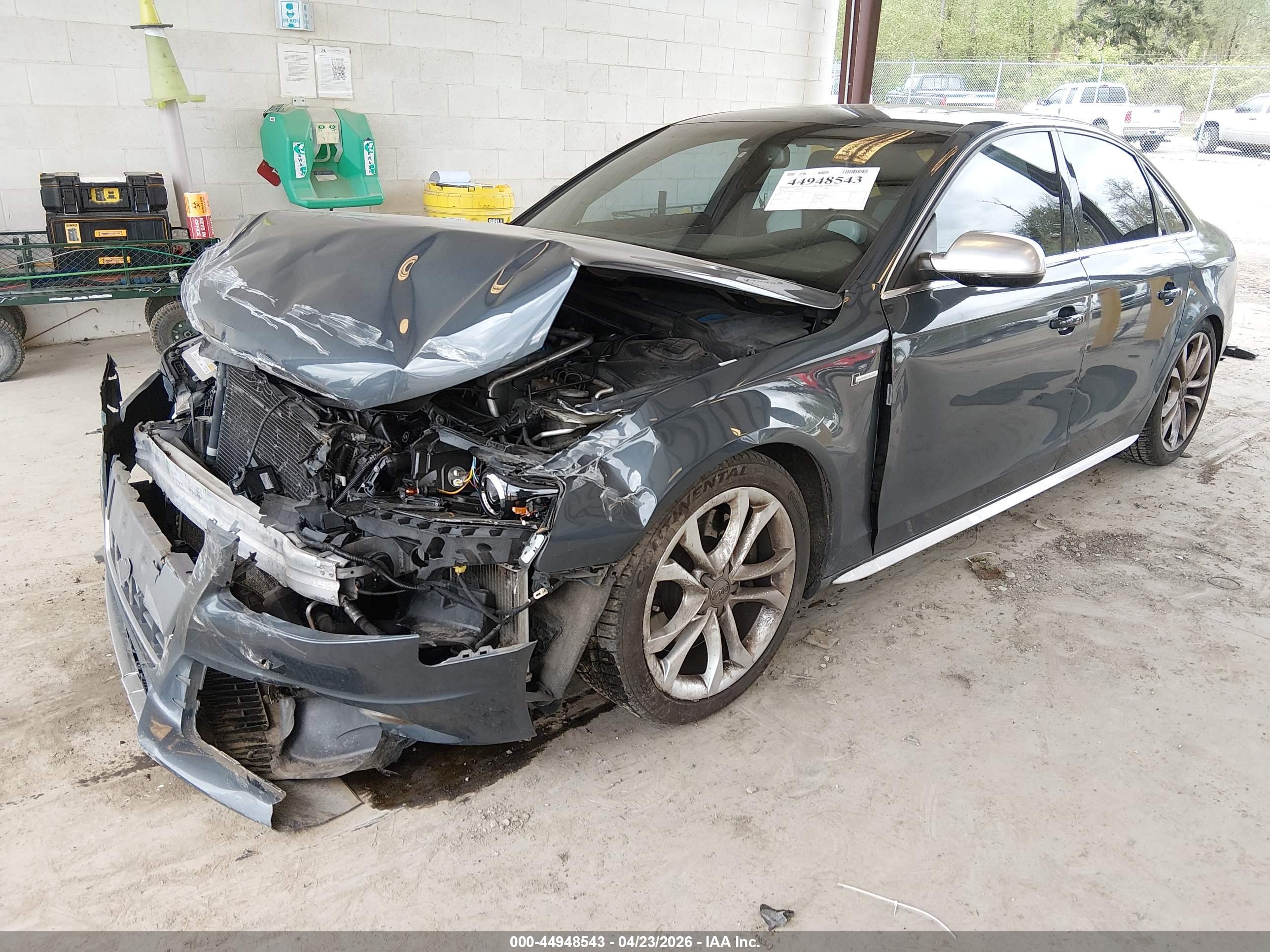 AUDI S4 image 2