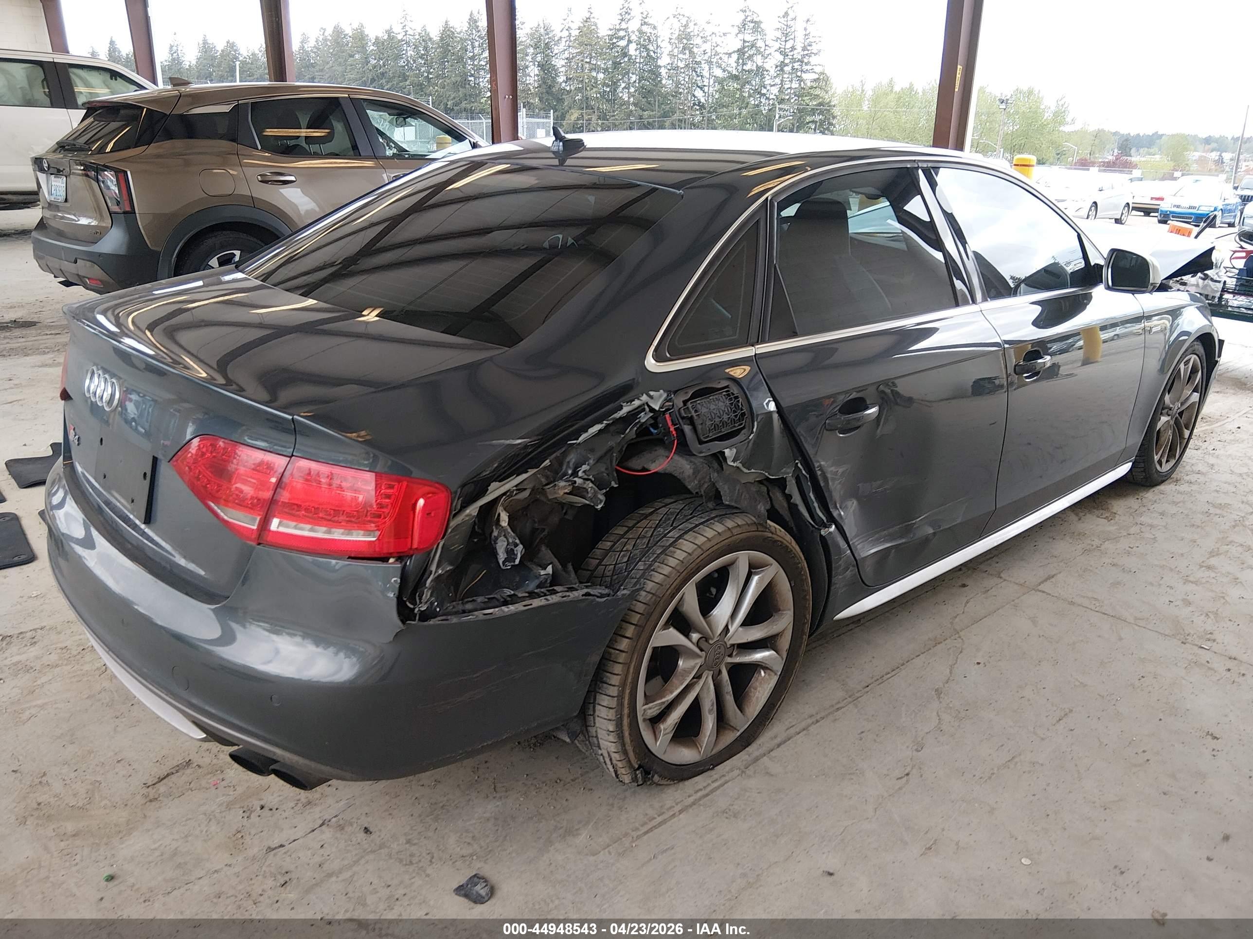AUDI S4 image 4