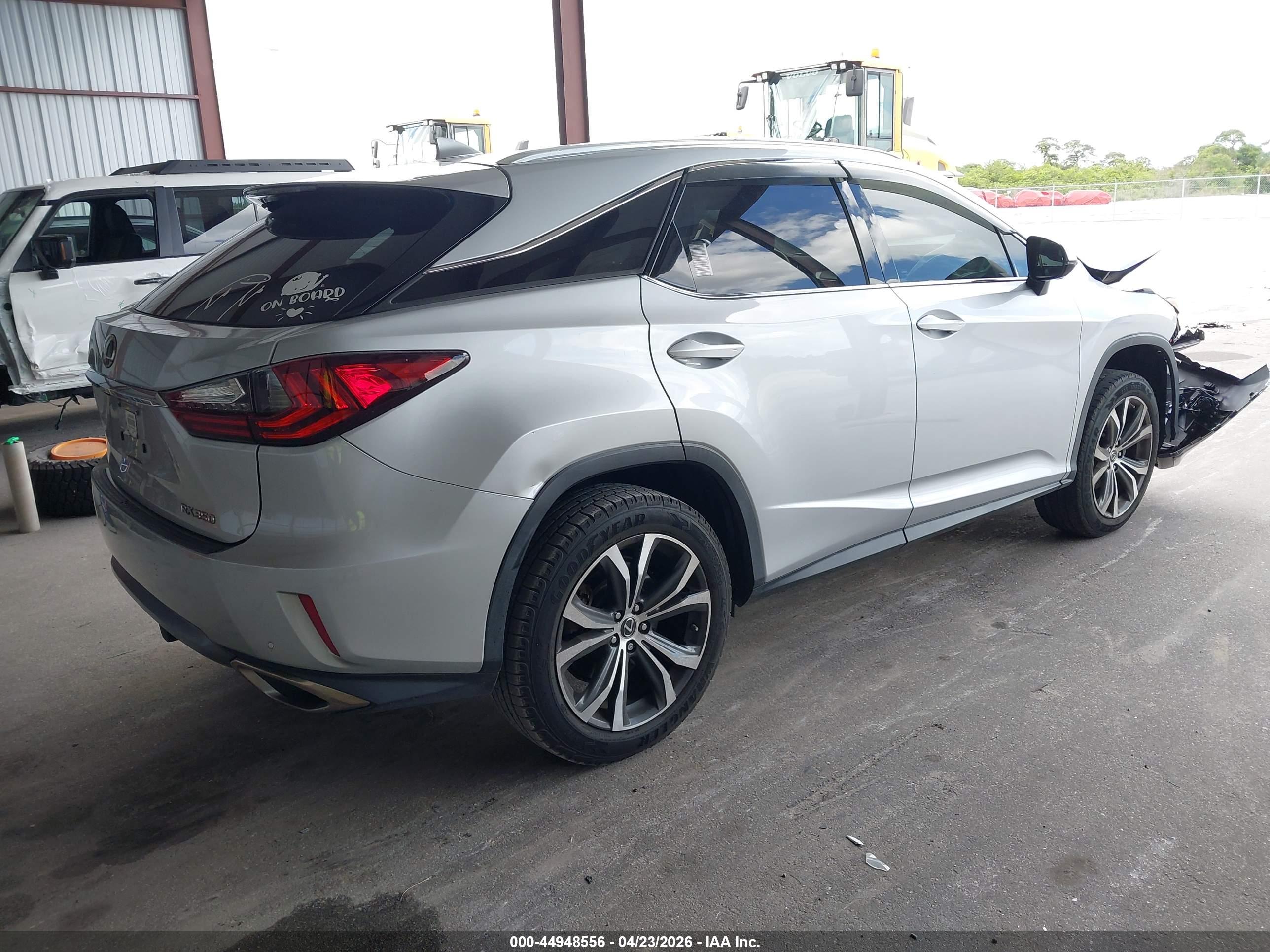 LEXUS RX image 4
