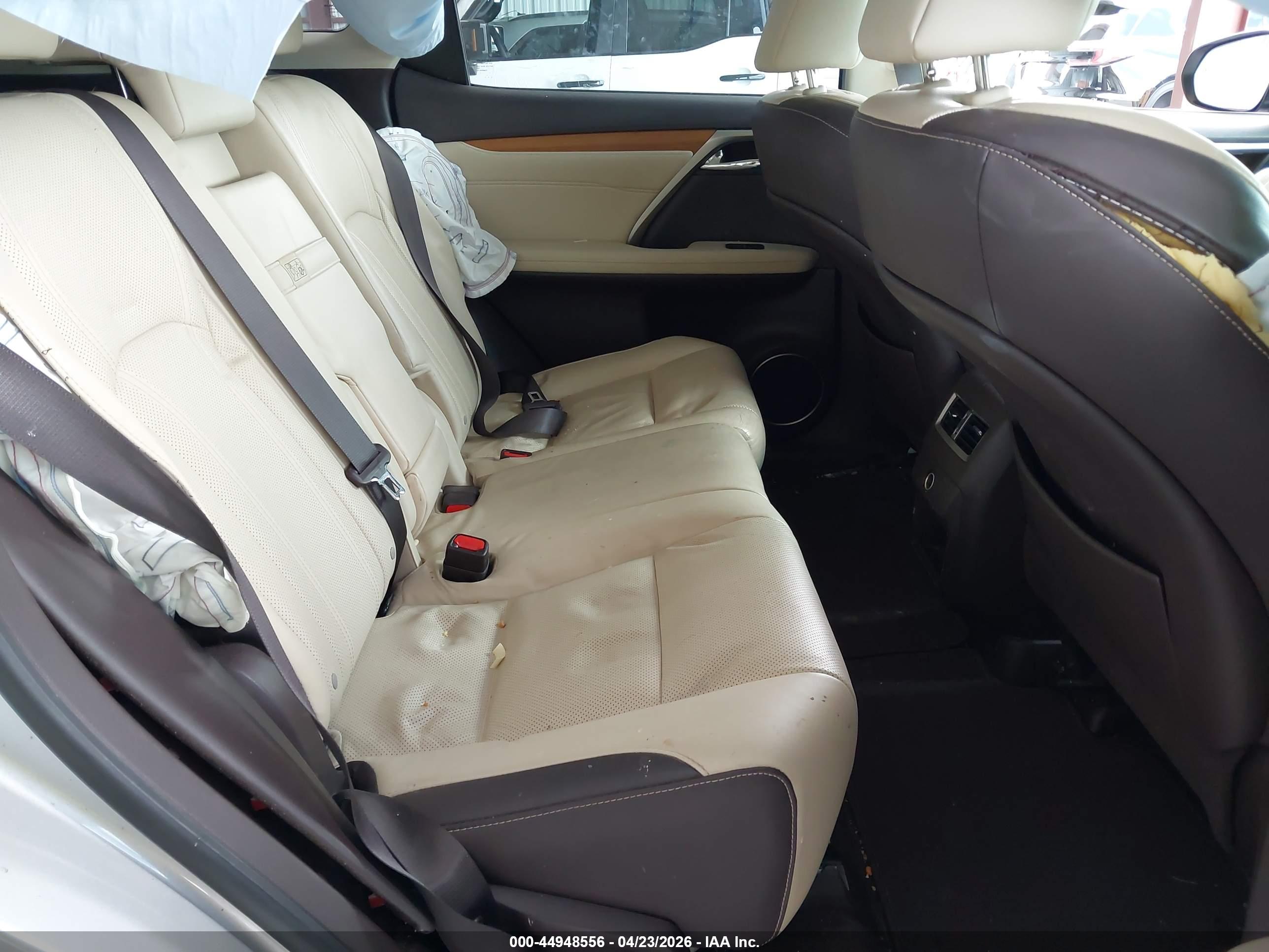 LEXUS RX image 8