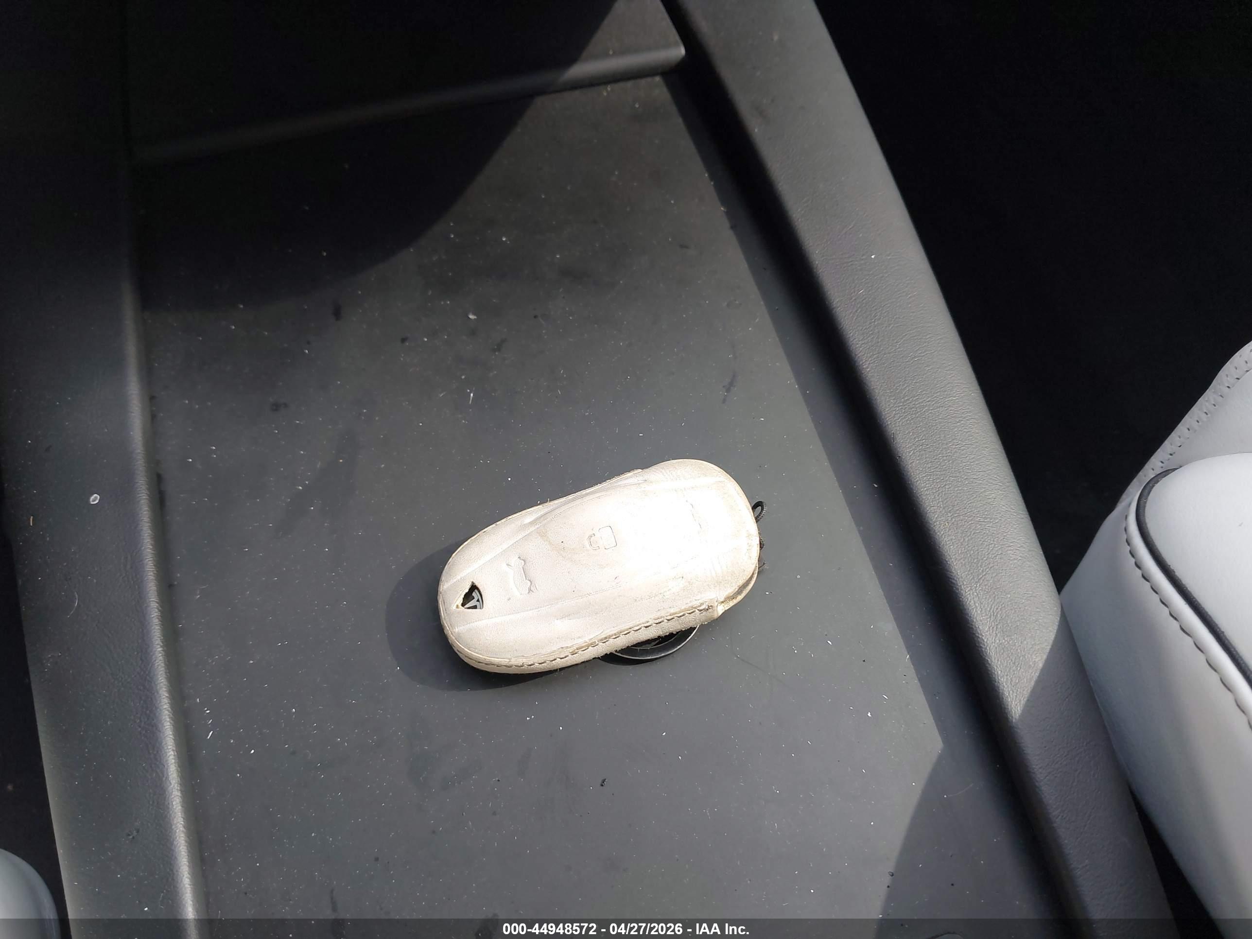 TESLA MODEL image 11