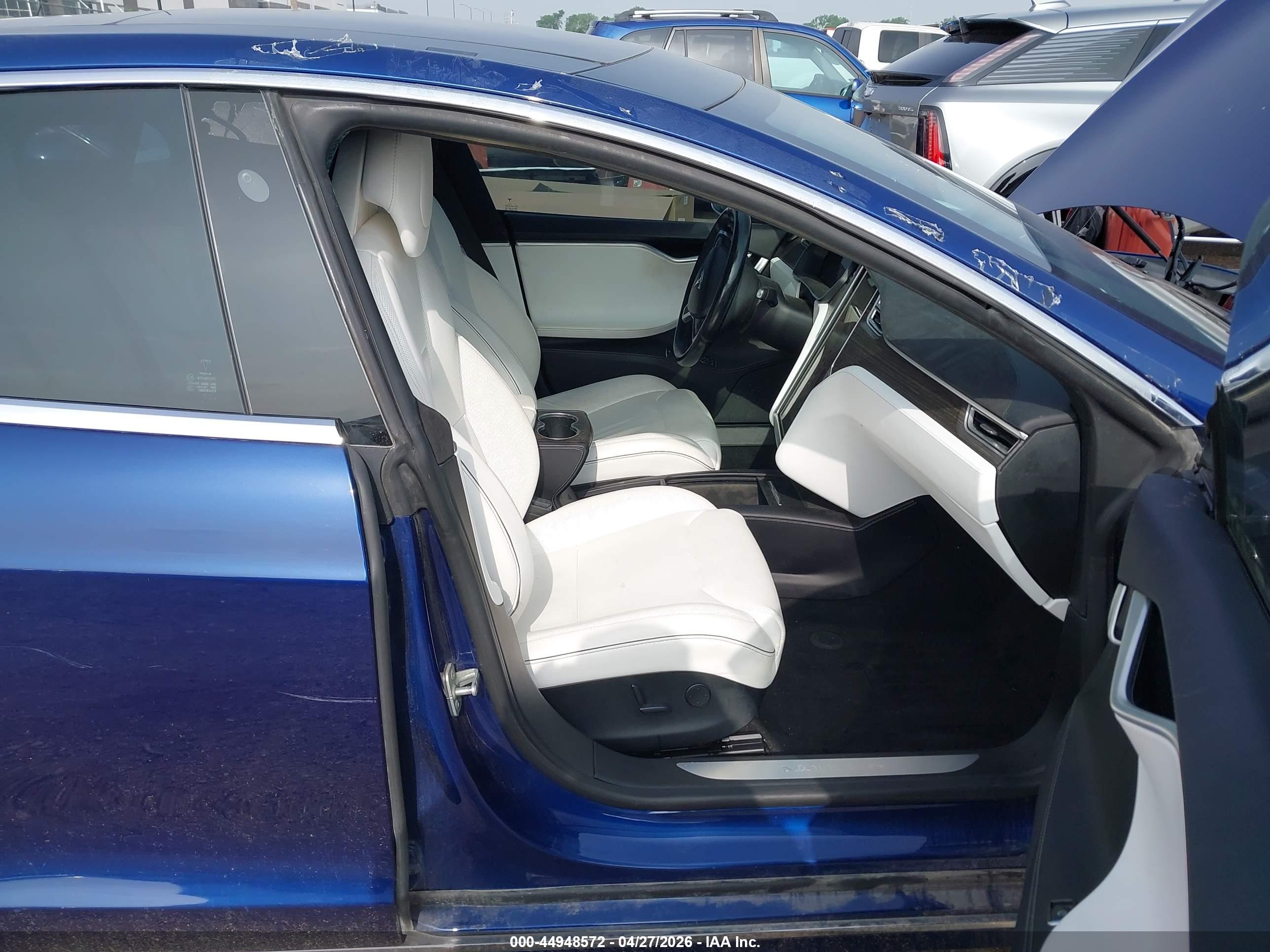 TESLA MODEL image 5