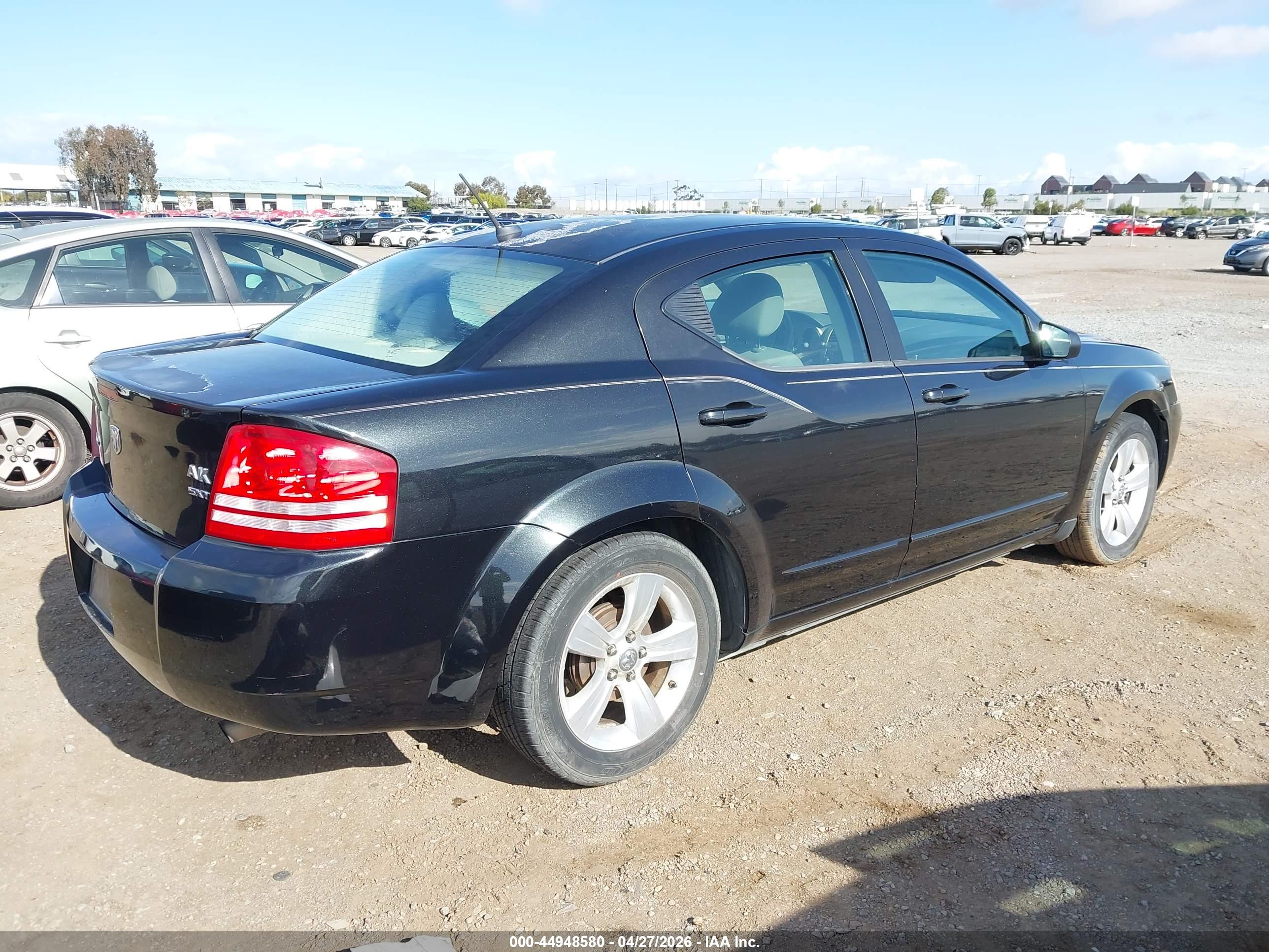 DODGE AVENGER image 4