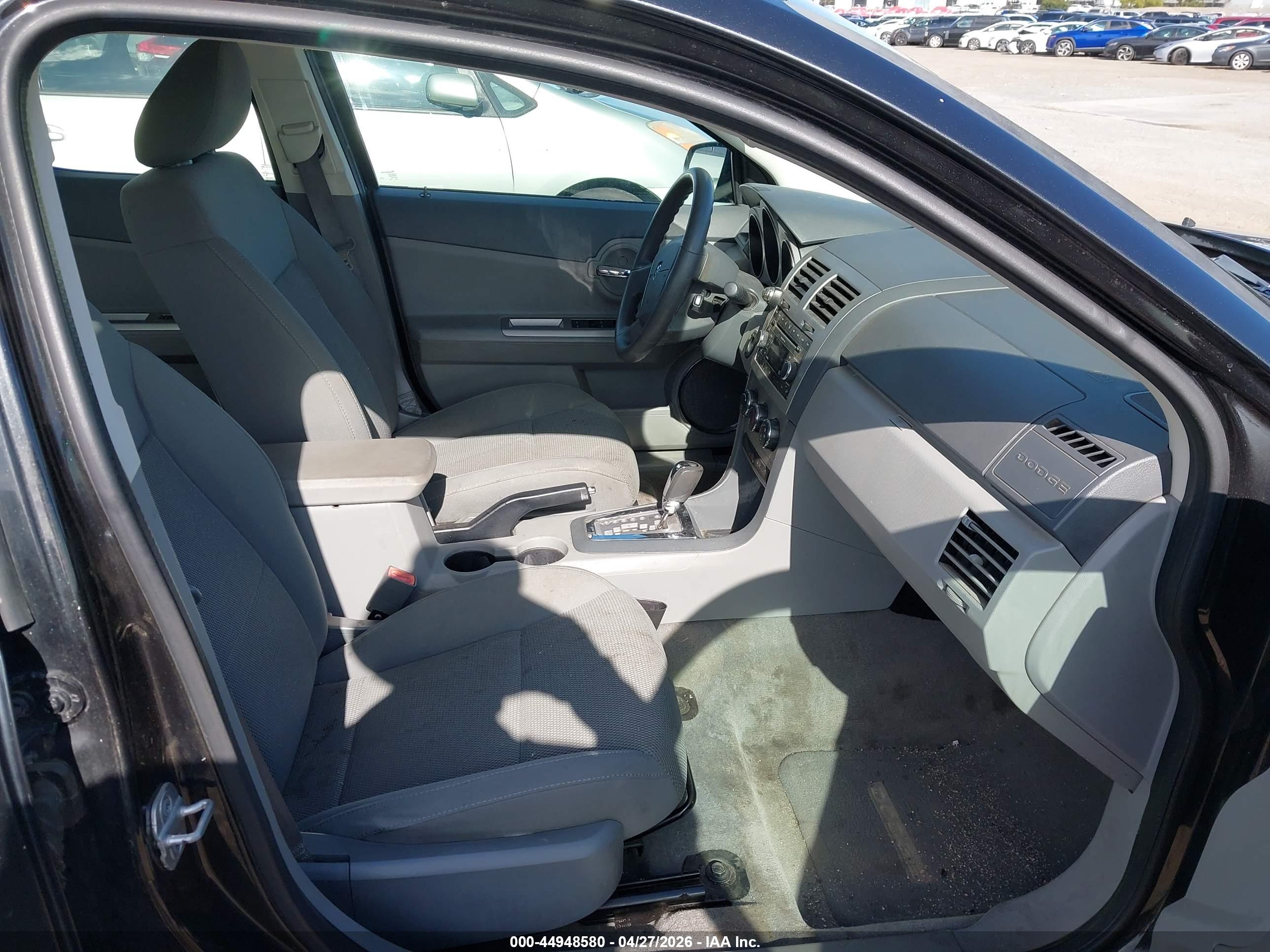 DODGE AVENGER image 5