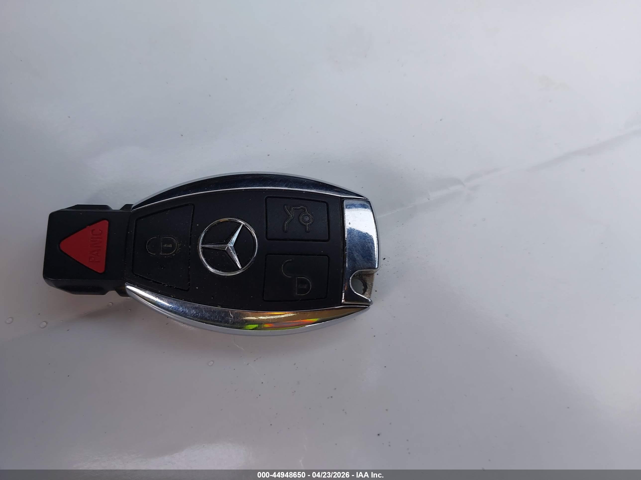 MERCEDES-BENZ E image 11