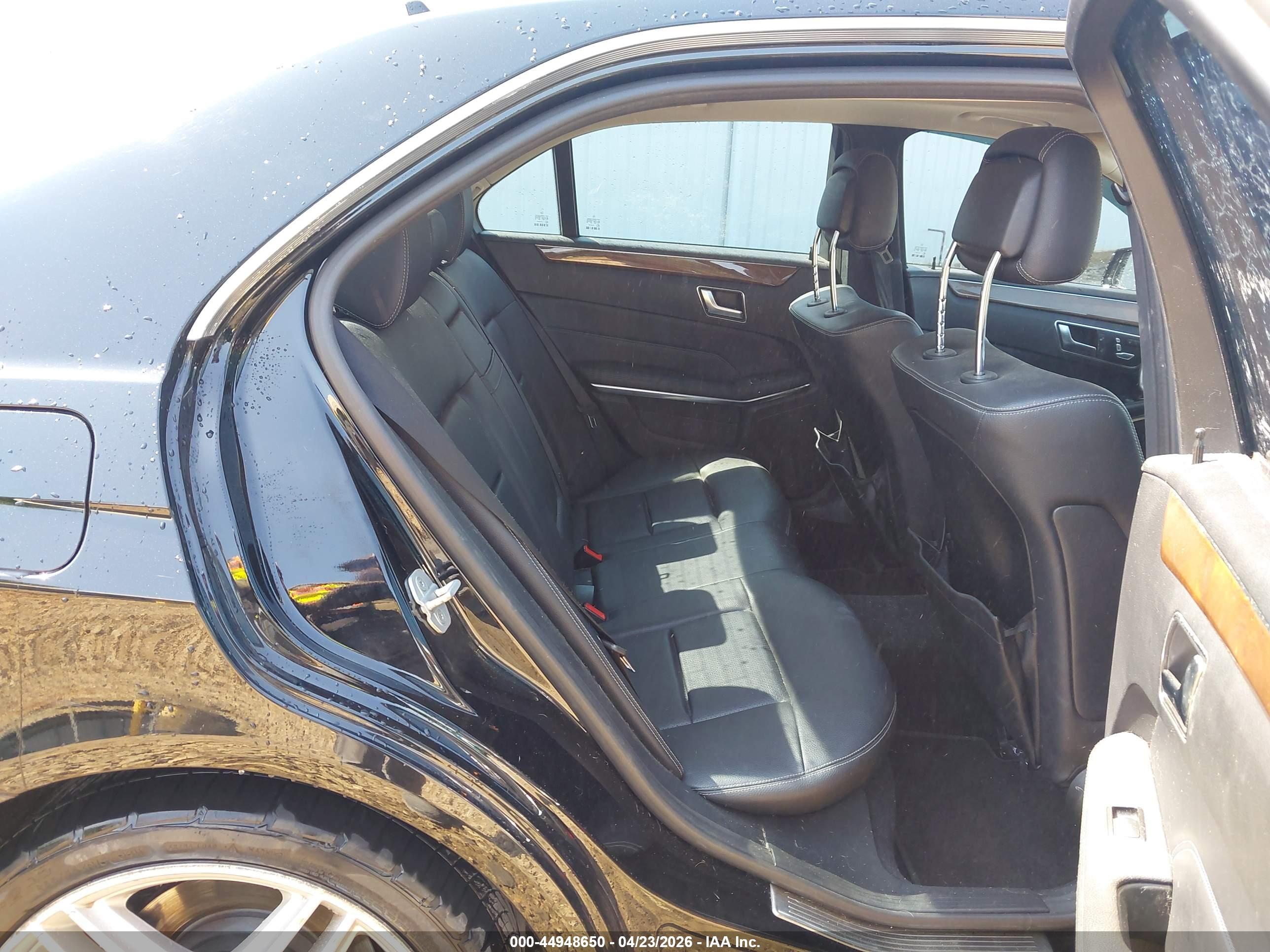 MERCEDES-BENZ E image 8