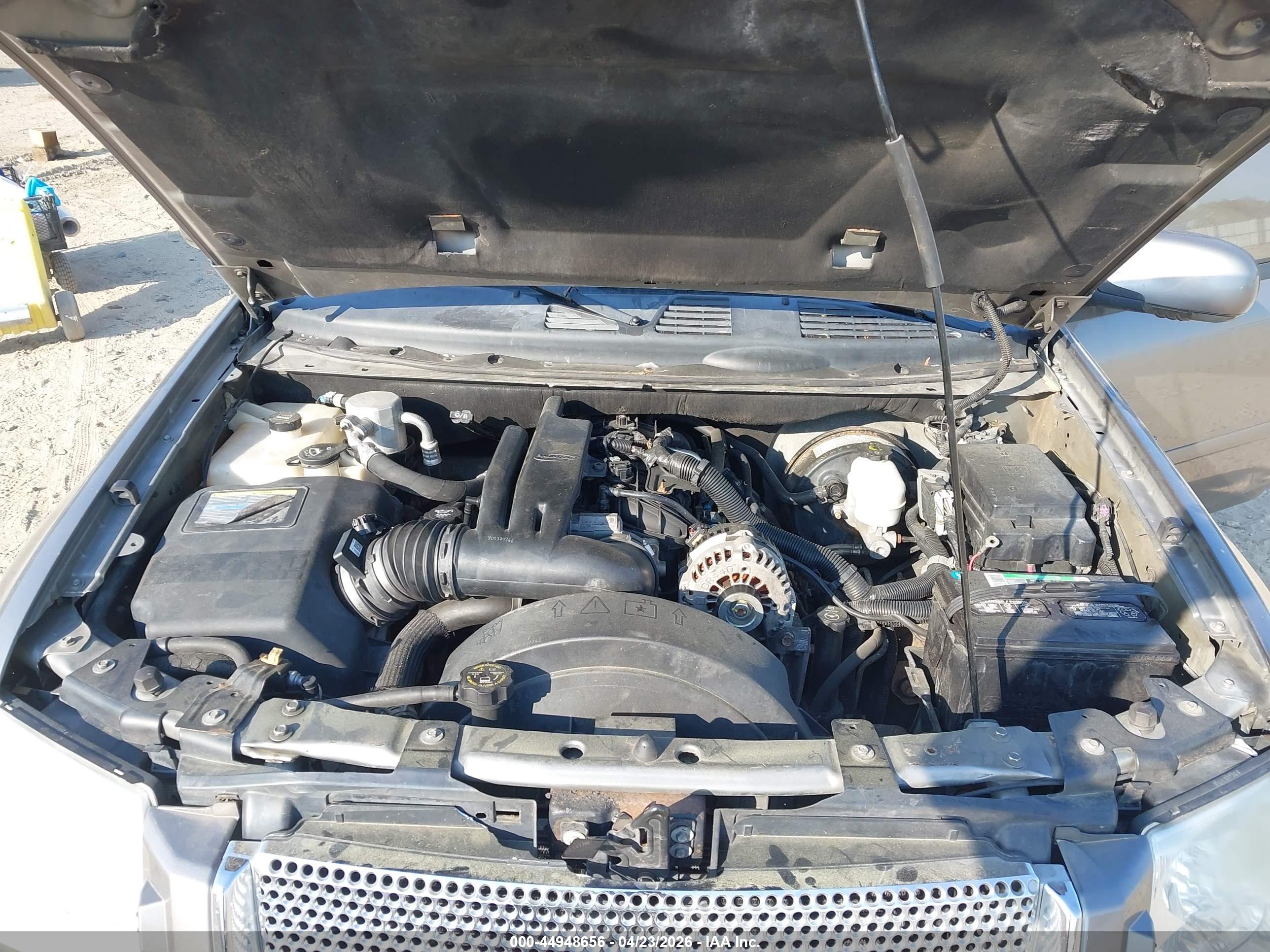 GMC ENVOY image 10