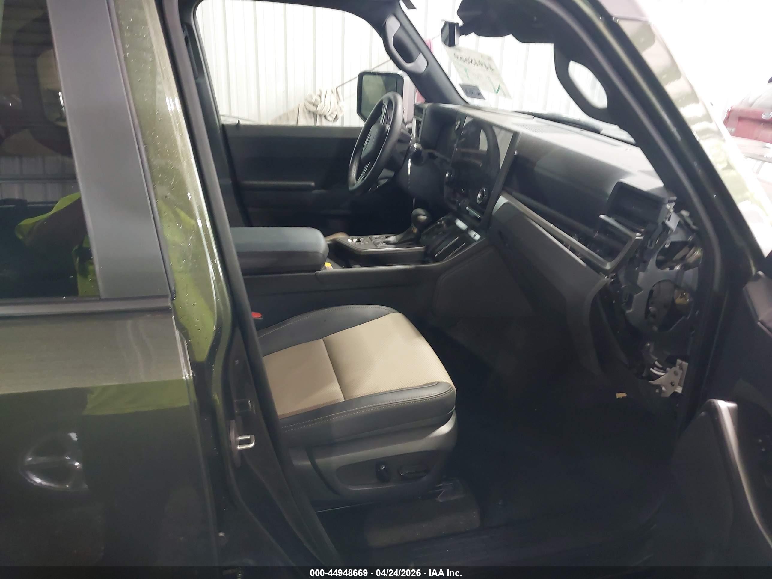 LEXUS GX image 5