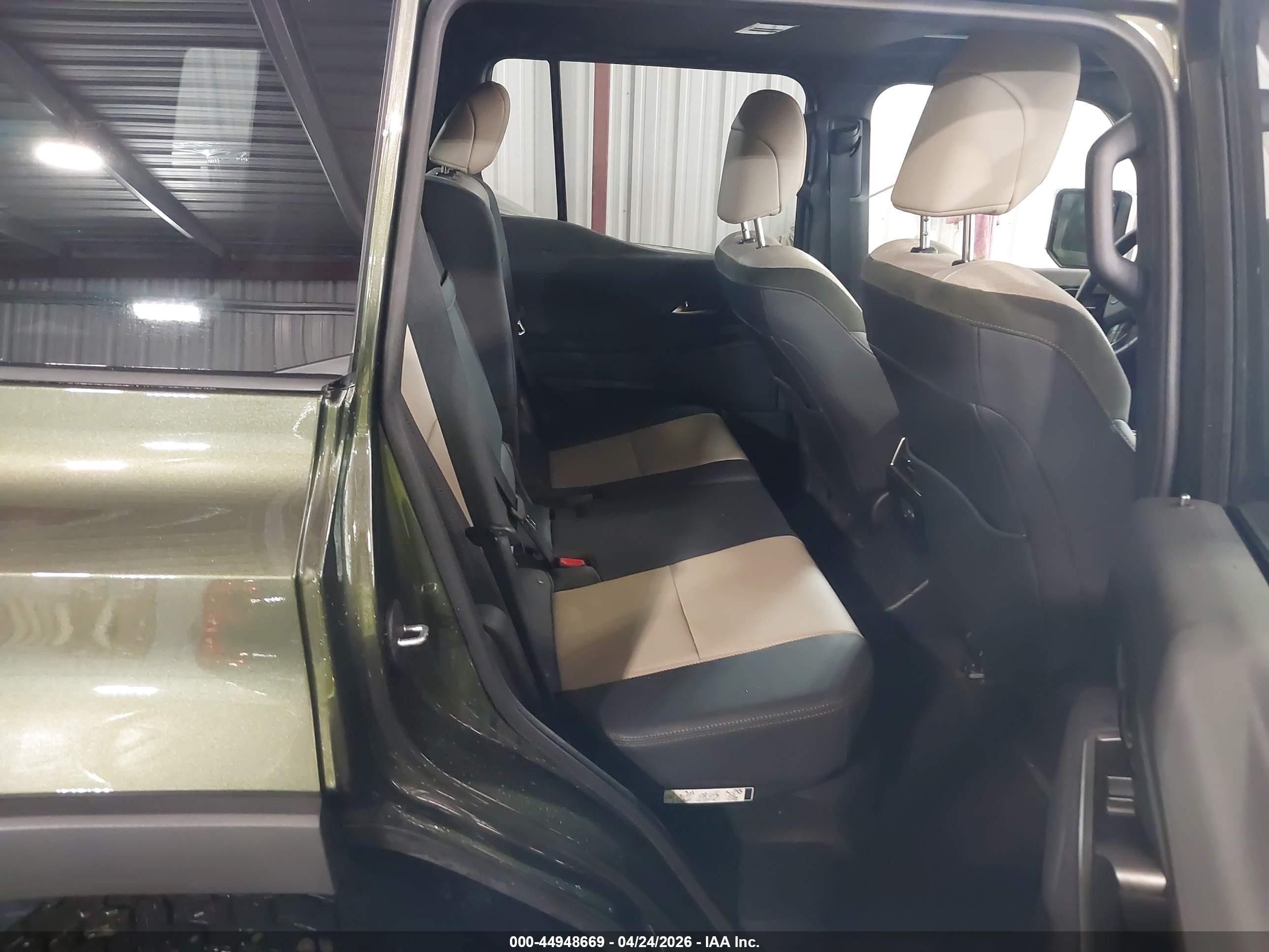LEXUS GX image 8