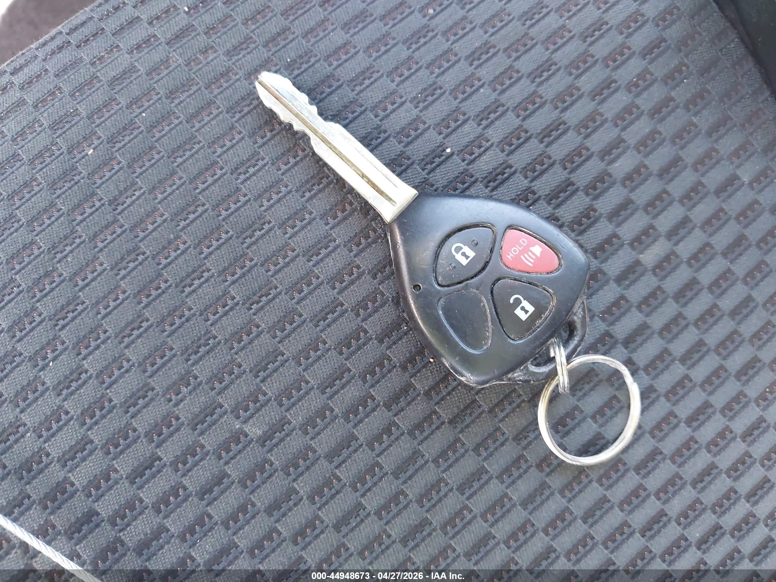 TOYOTA RAV4 image 11