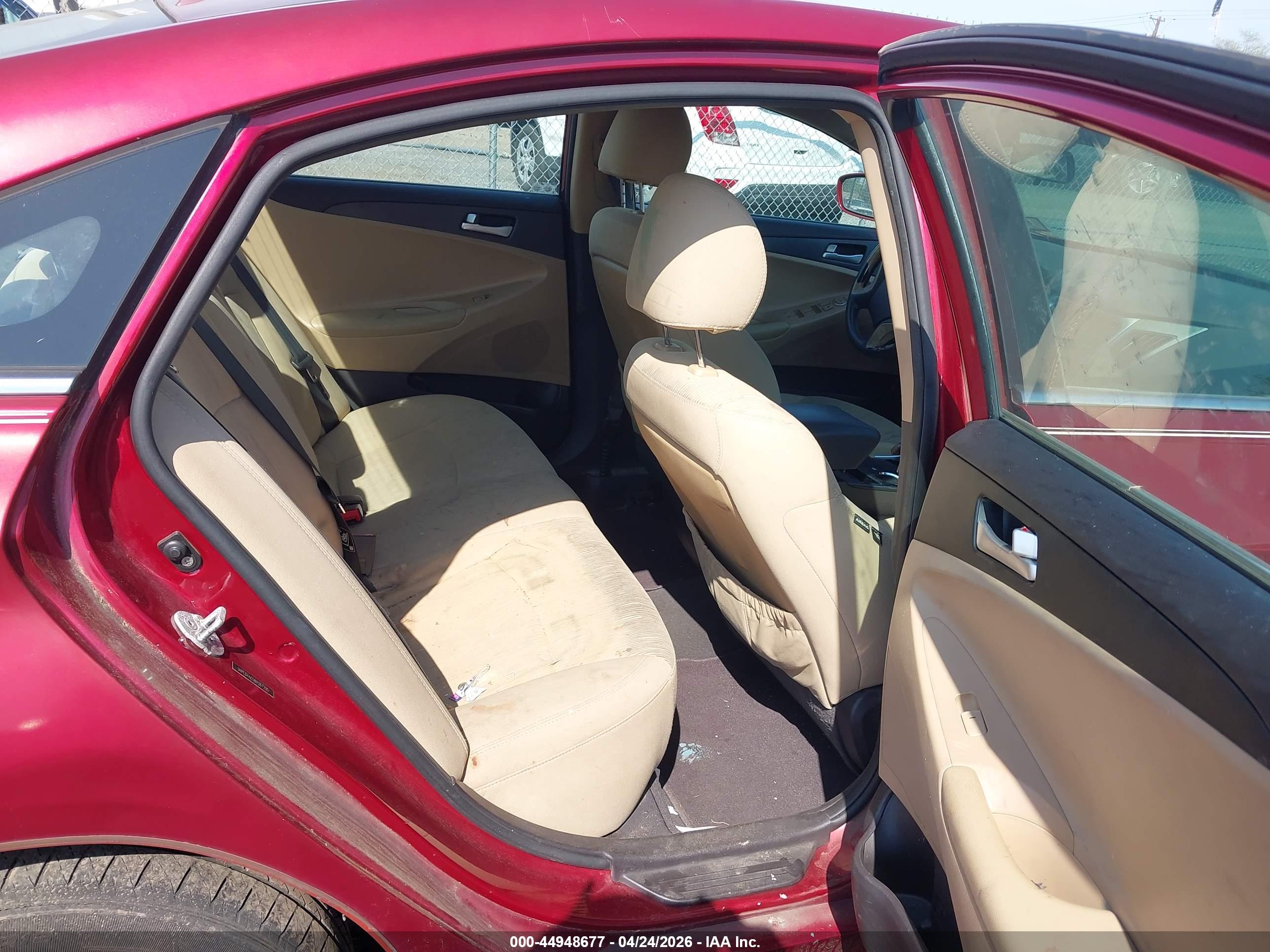 HYUNDAI SONATA image 8