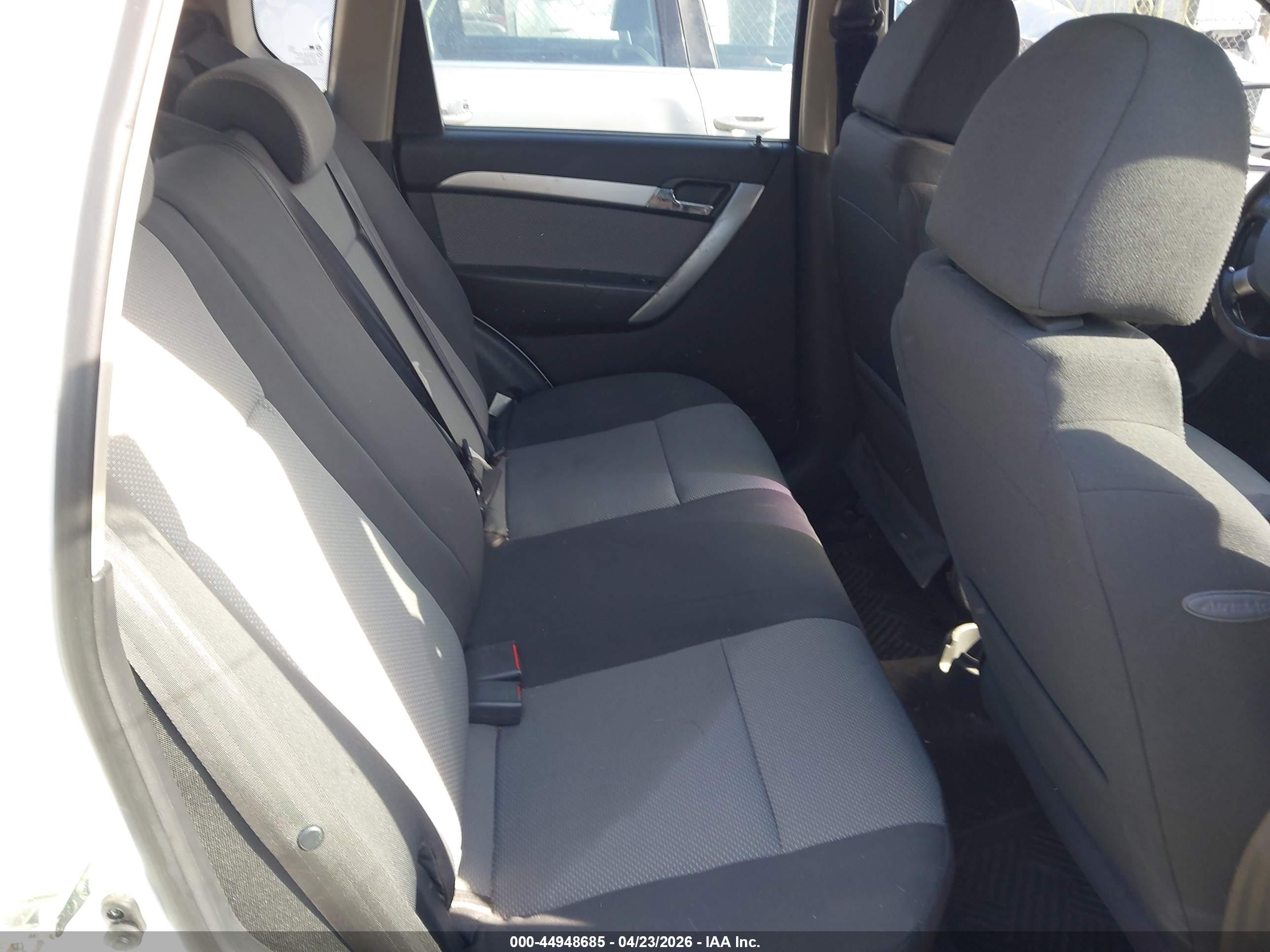 CHEVROLET AVEO image 8