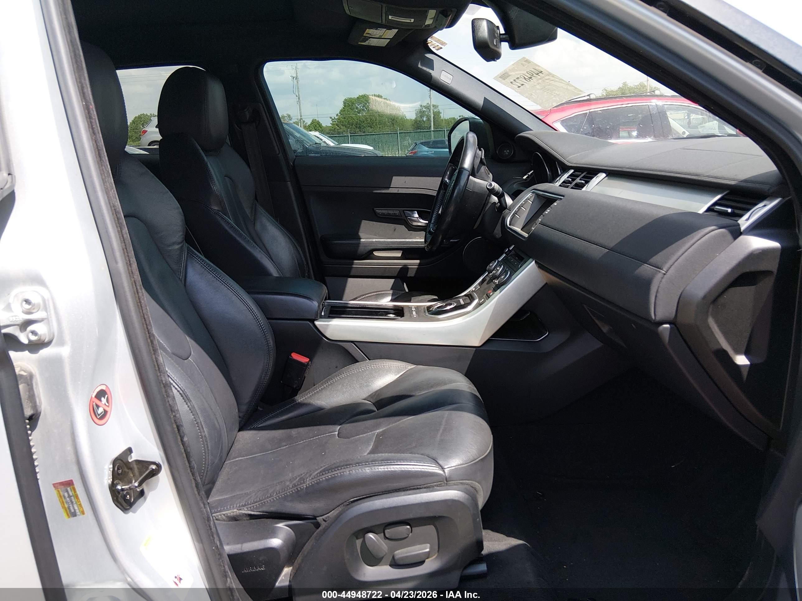 LAND ROVER image 5