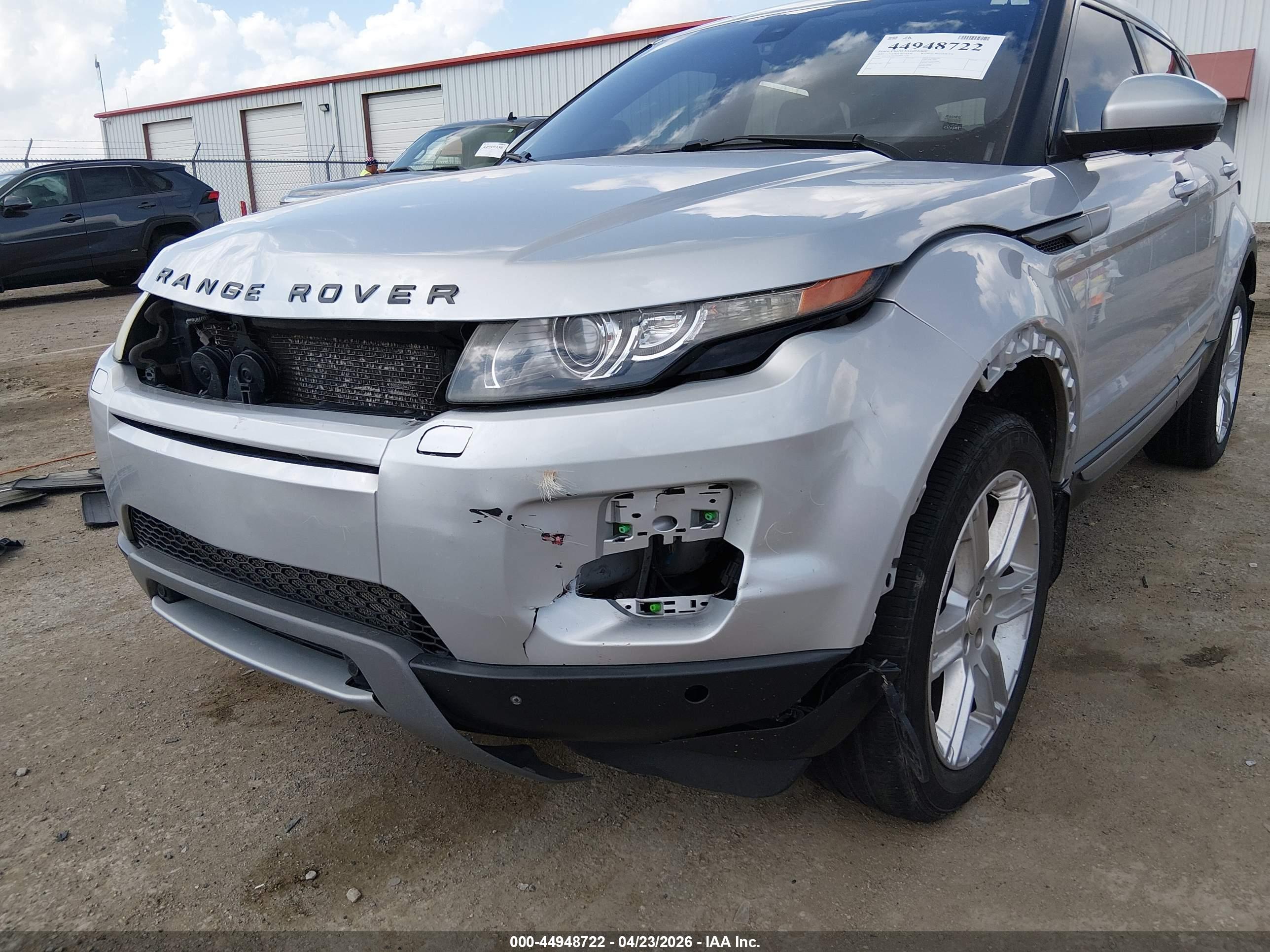 LAND ROVER image 6