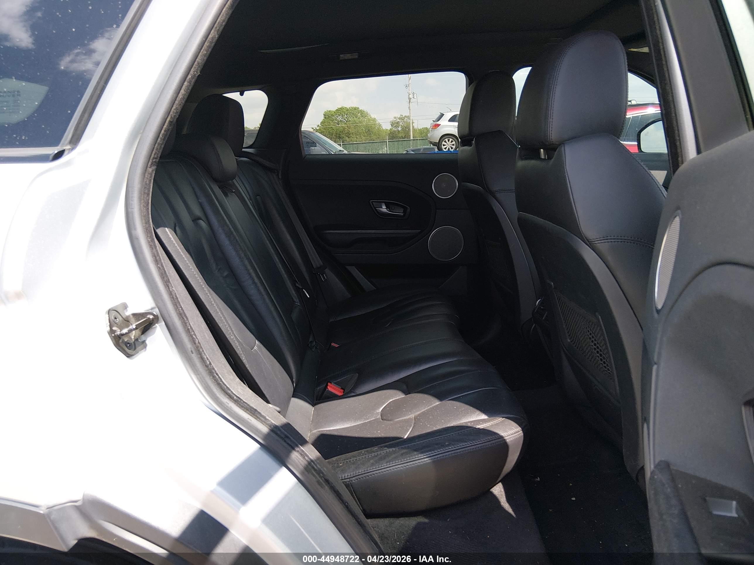 LAND ROVER image 8