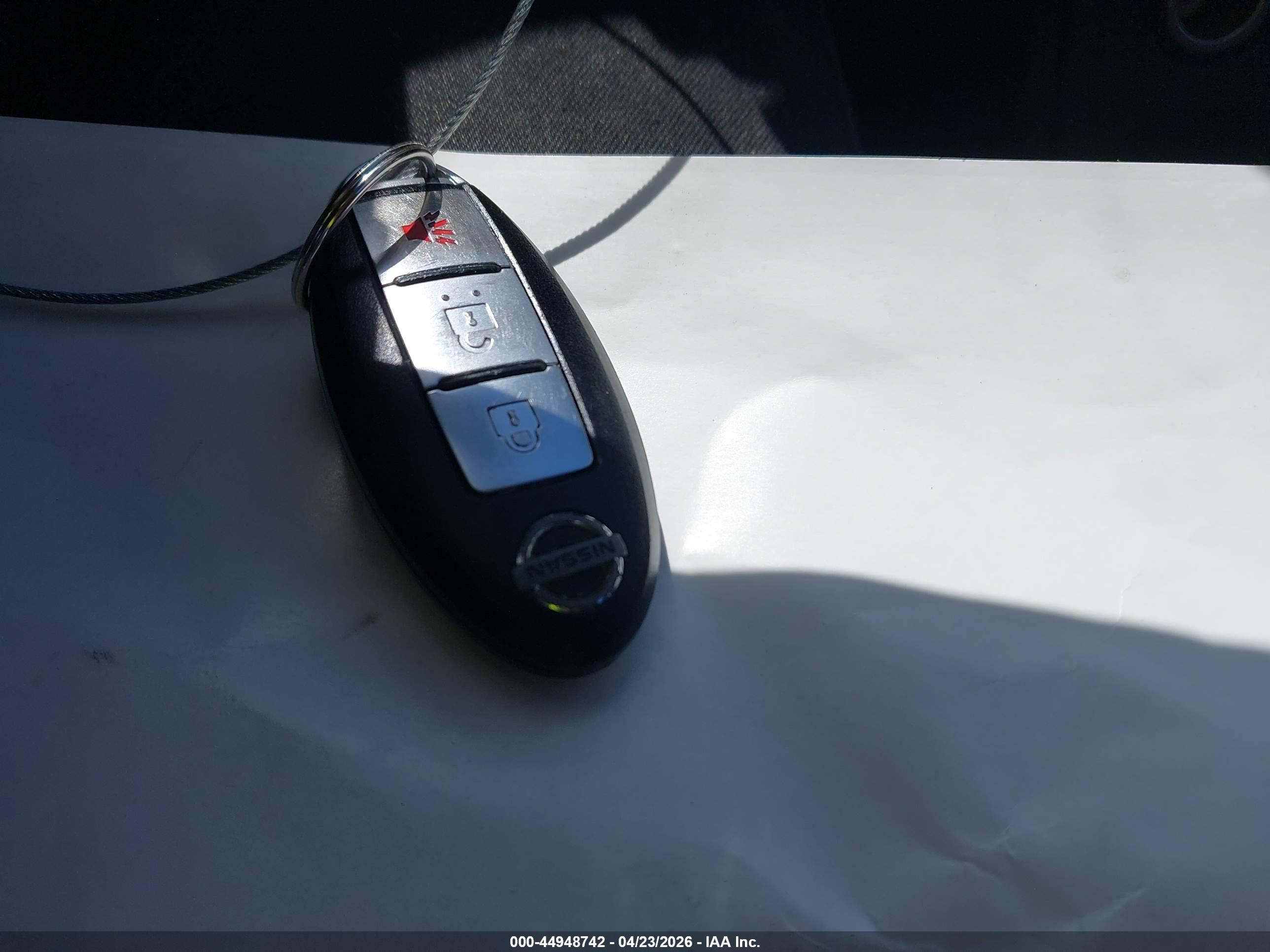 NISSAN ROGUE image 11