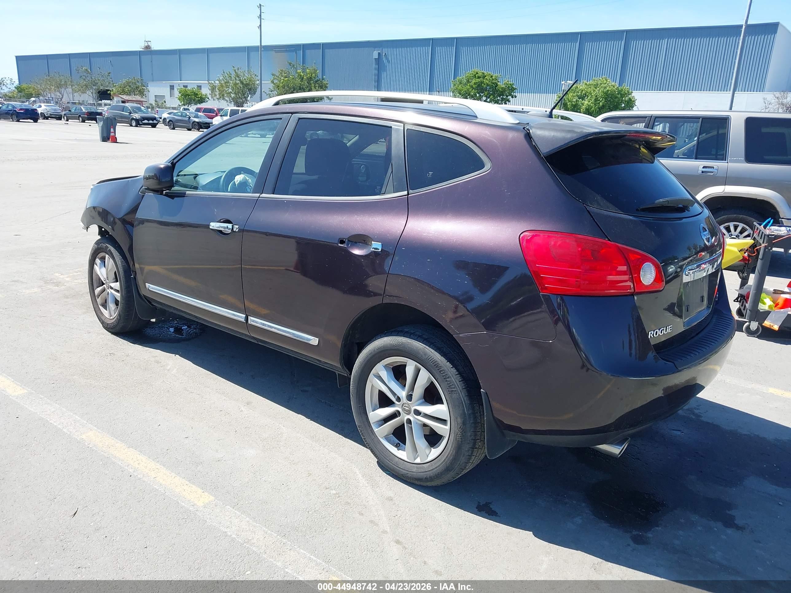 NISSAN ROGUE image 3