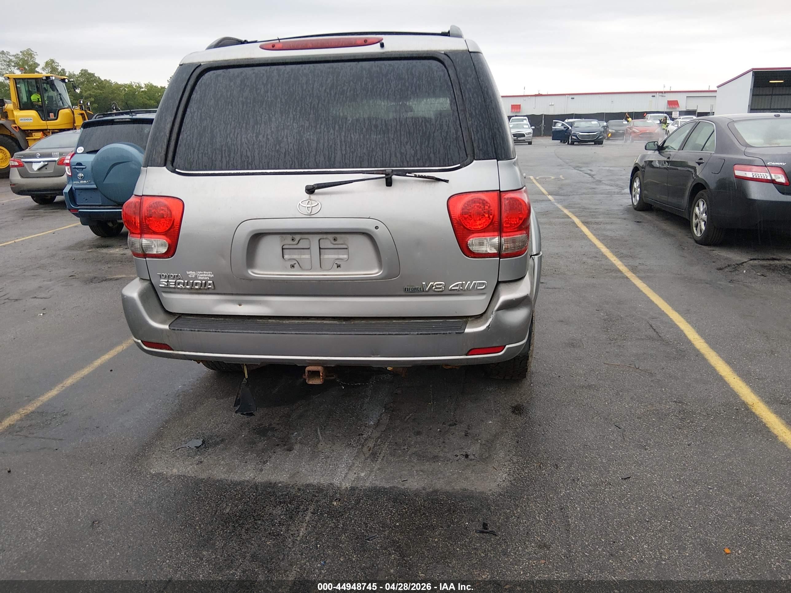 TOYOTA SEQUOIA image 6