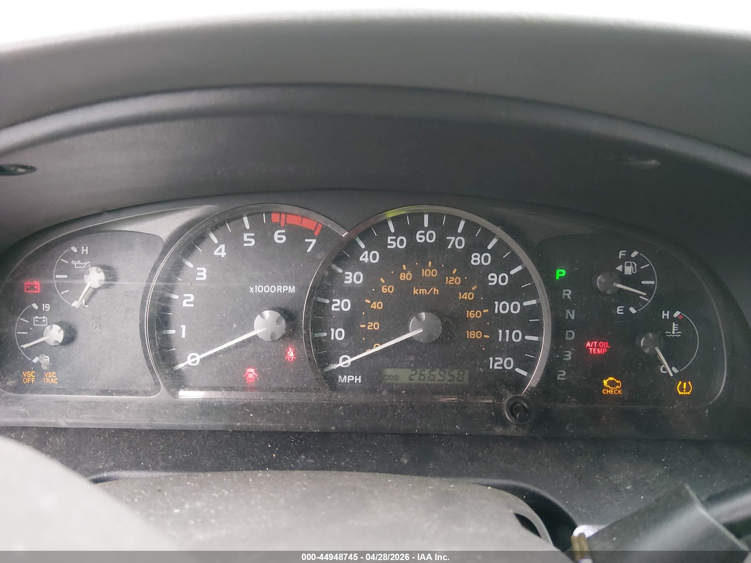 TOYOTA SEQUOIA image 7