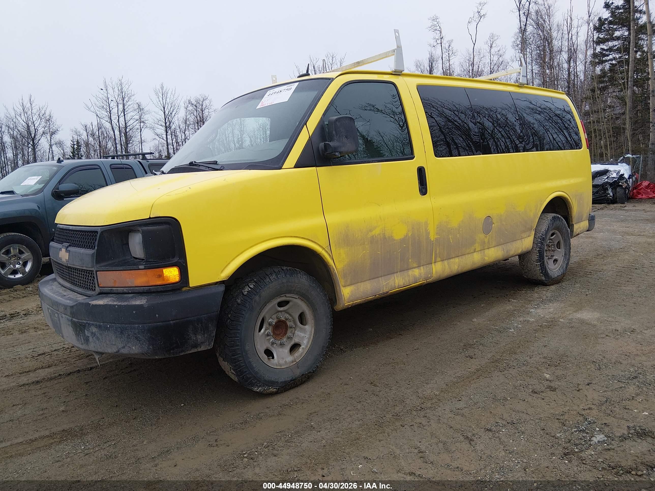CHEVROLET EXPRESS image 2