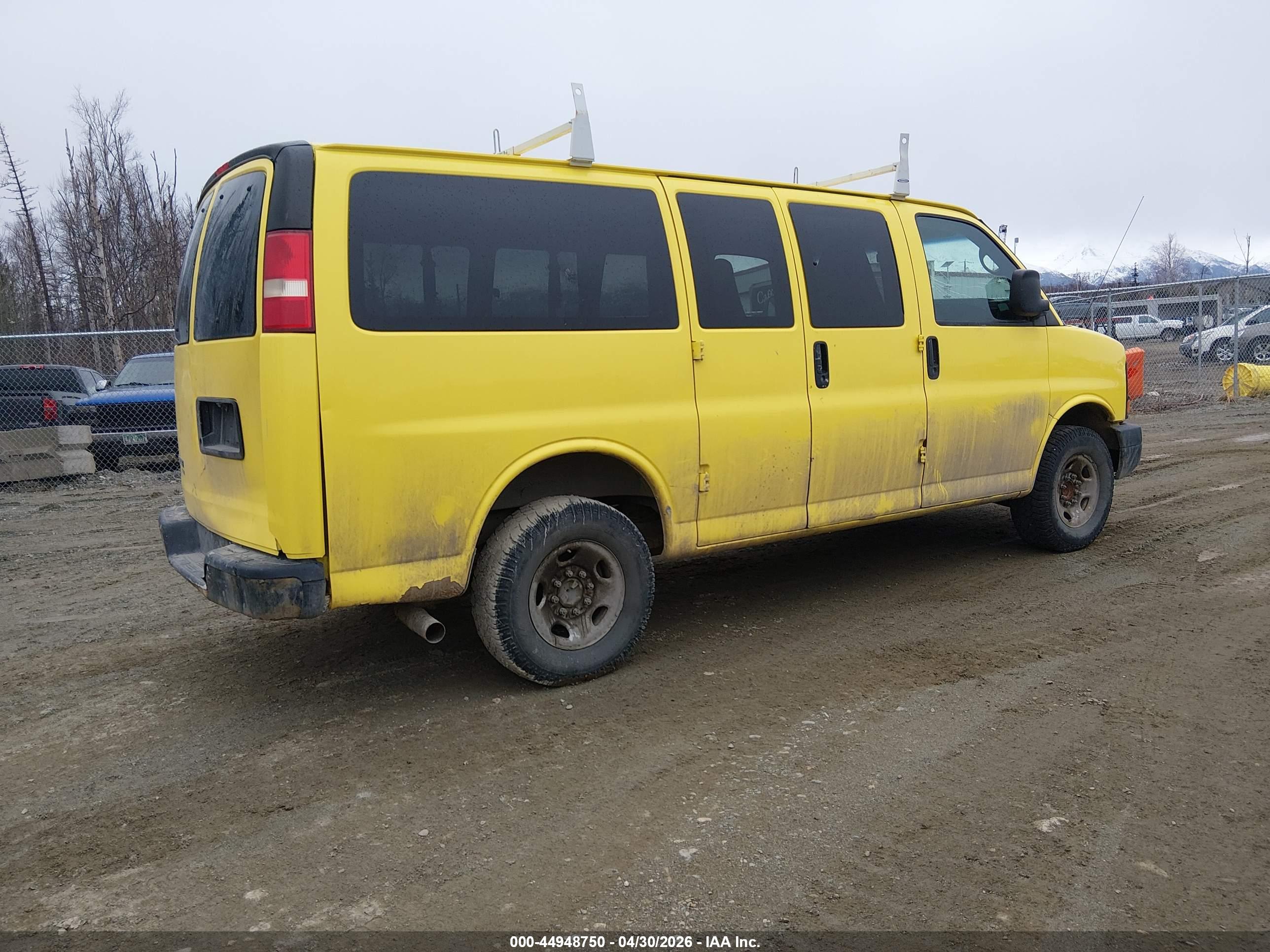 CHEVROLET EXPRESS image 4