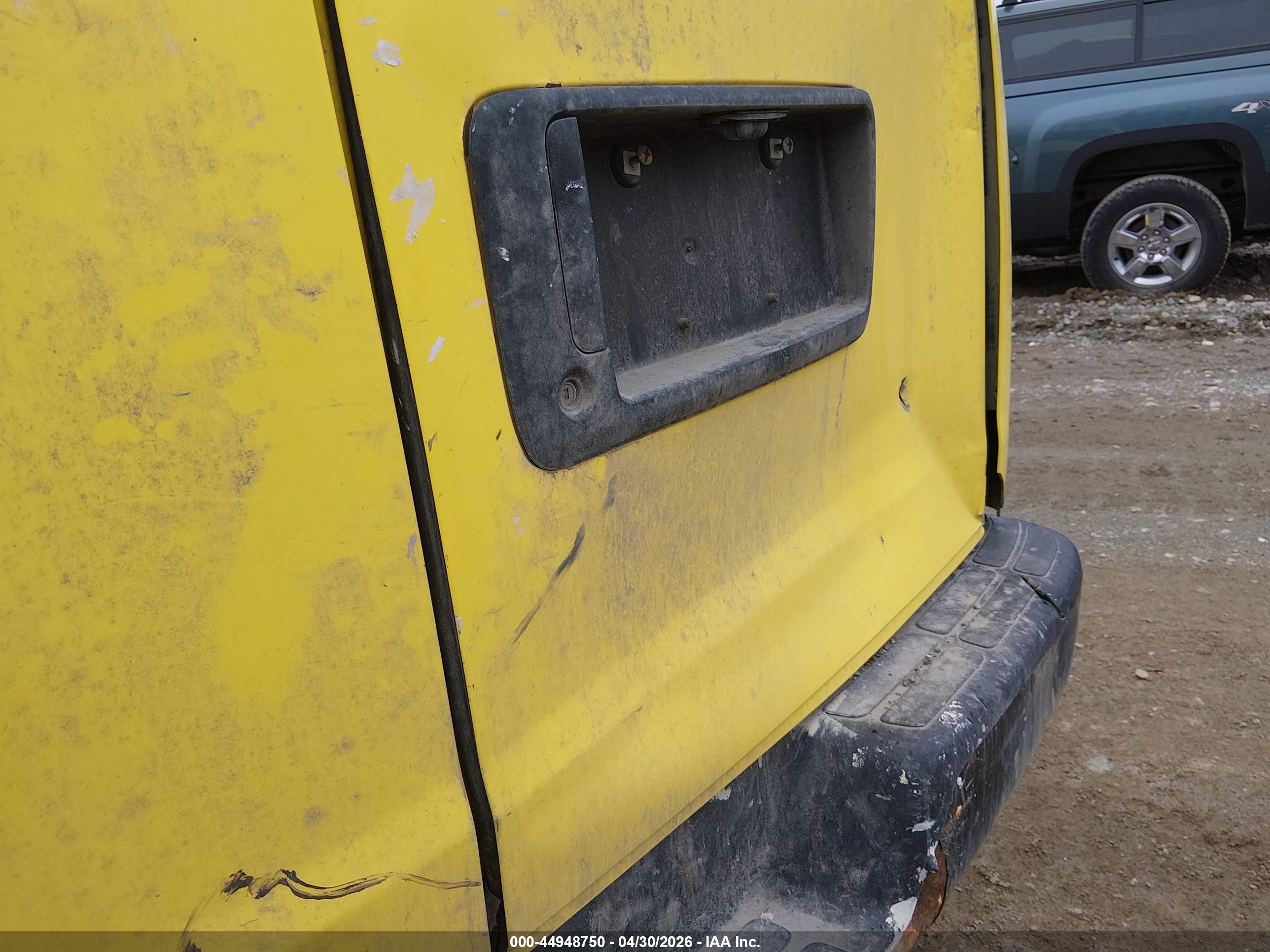 CHEVROLET EXPRESS image 6