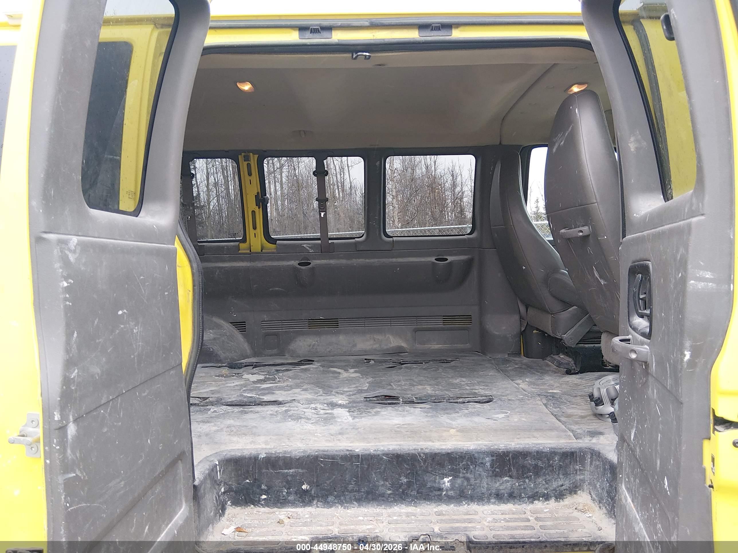 CHEVROLET EXPRESS image 8