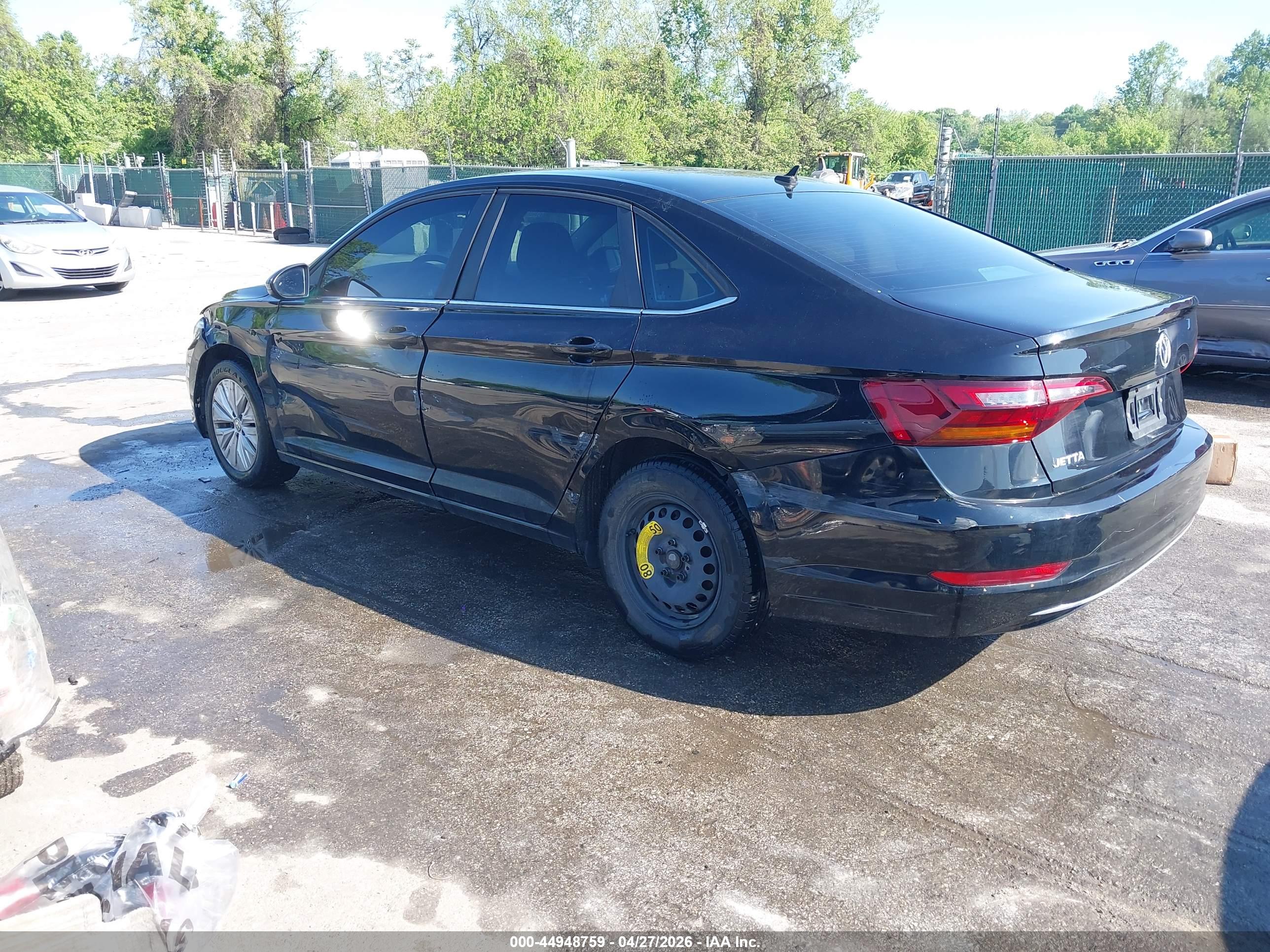 VOLKSWAGEN JETTA image 3