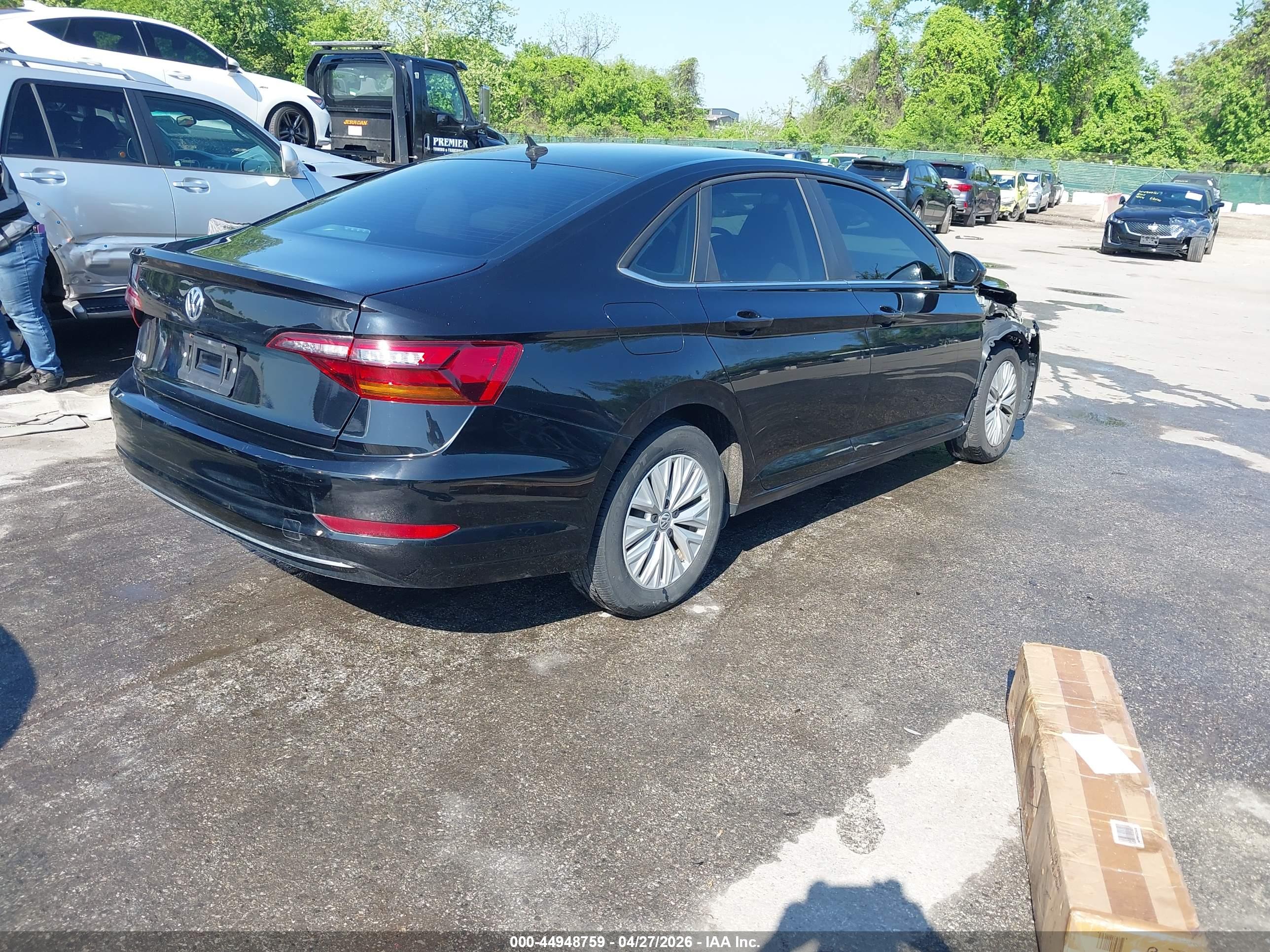 VOLKSWAGEN JETTA image 4