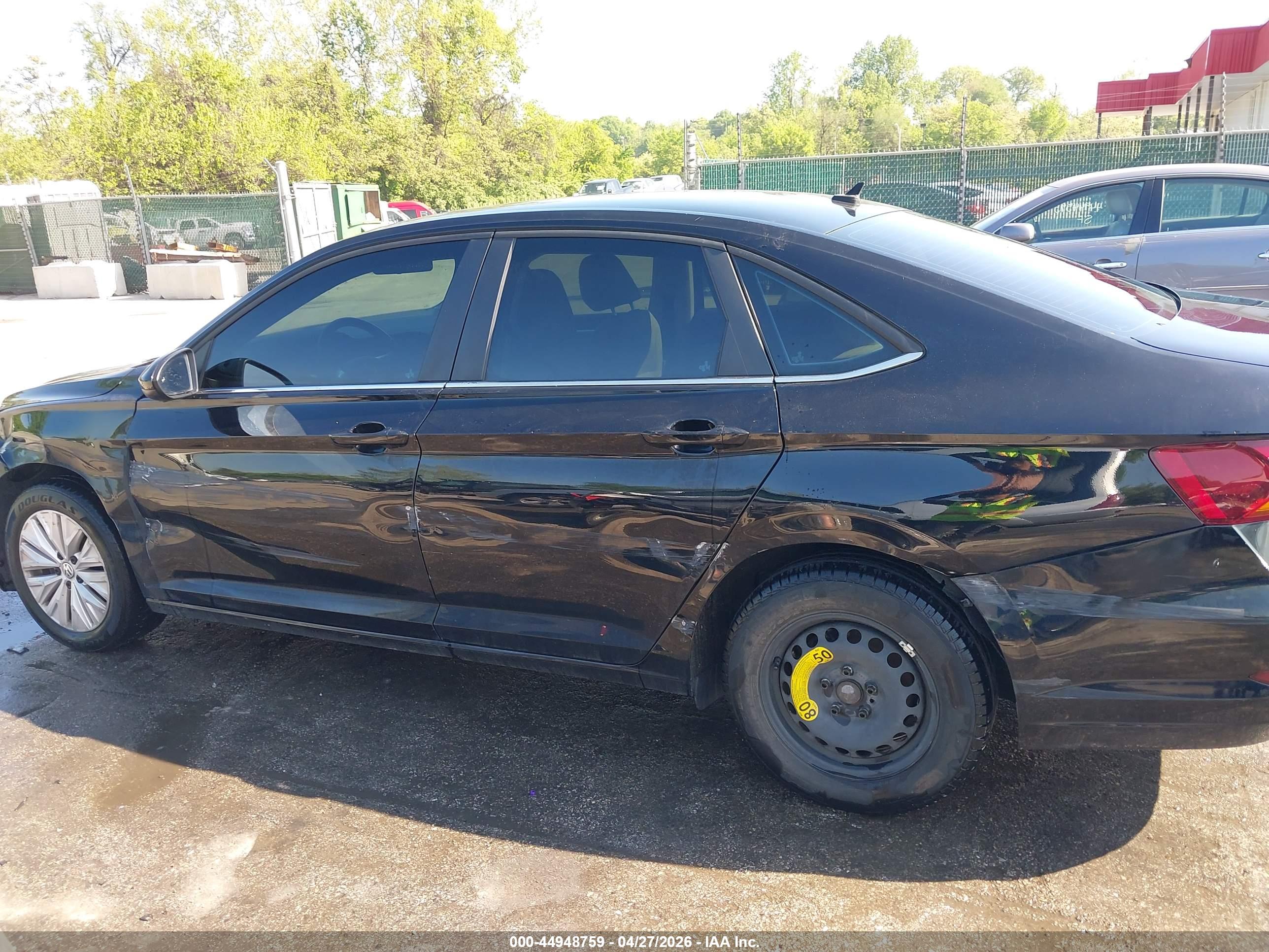 VOLKSWAGEN JETTA image 6