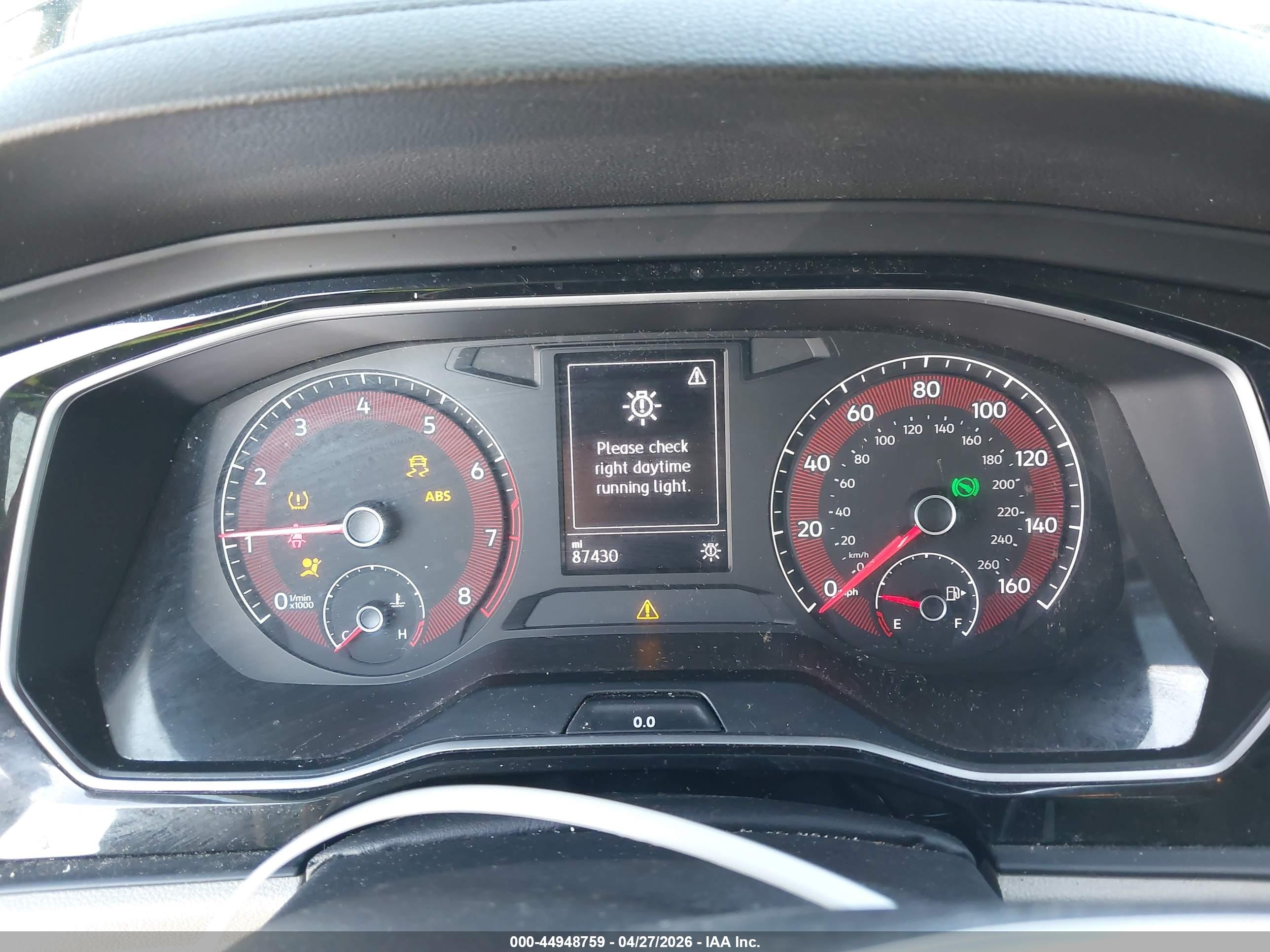 VOLKSWAGEN JETTA image 7